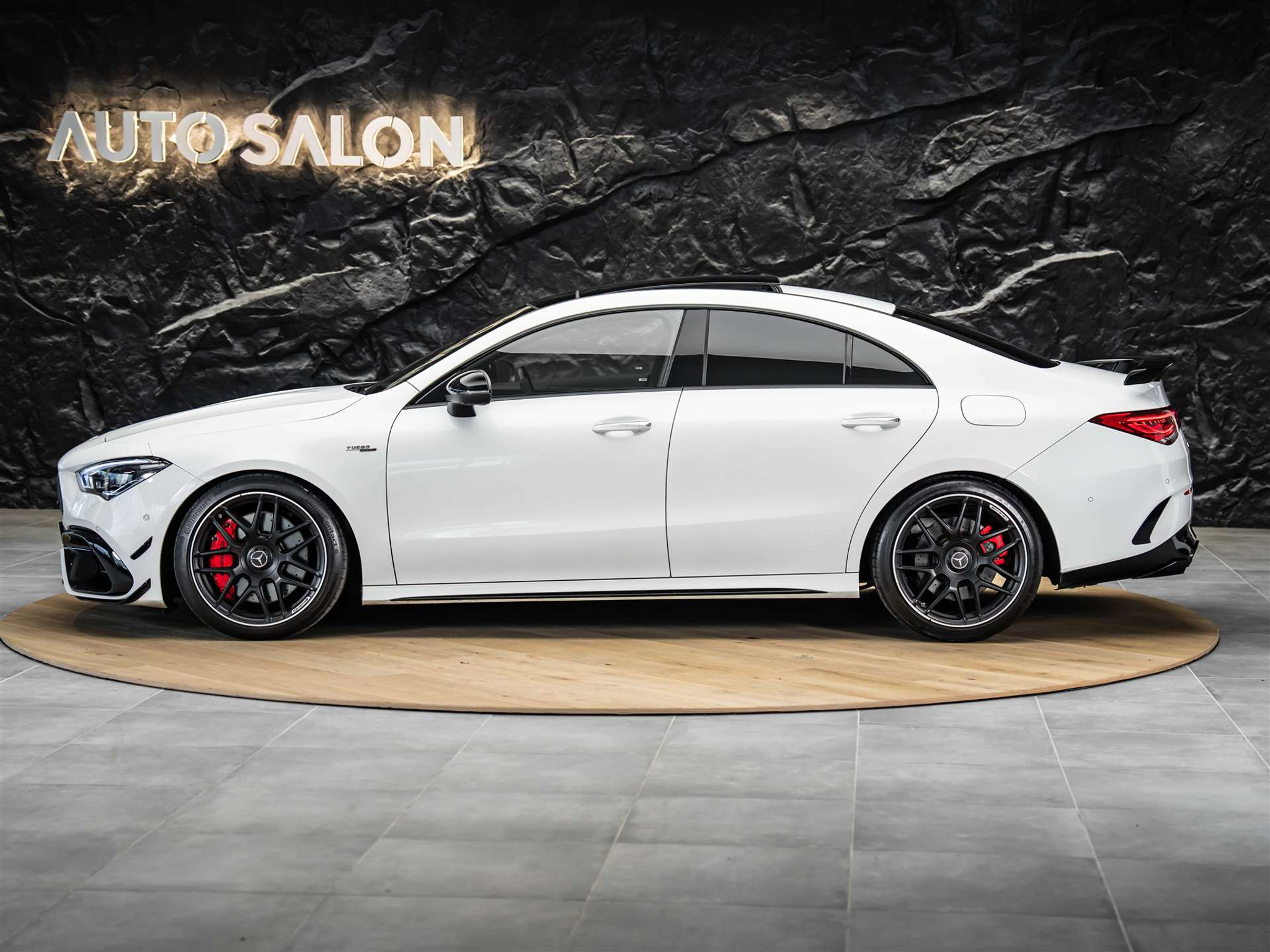 listing desktop thumbnail image 1