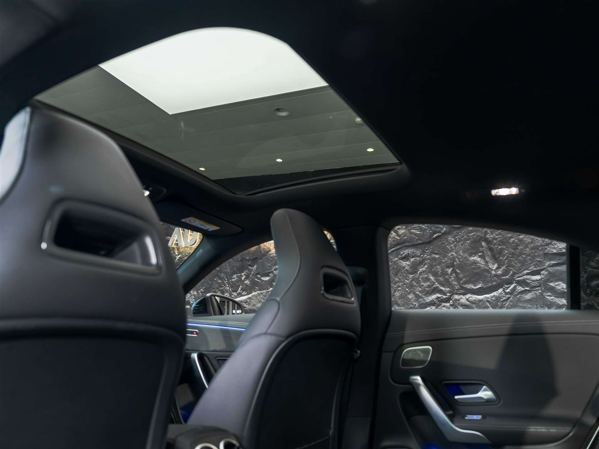 listing desktop thumbnail image 12