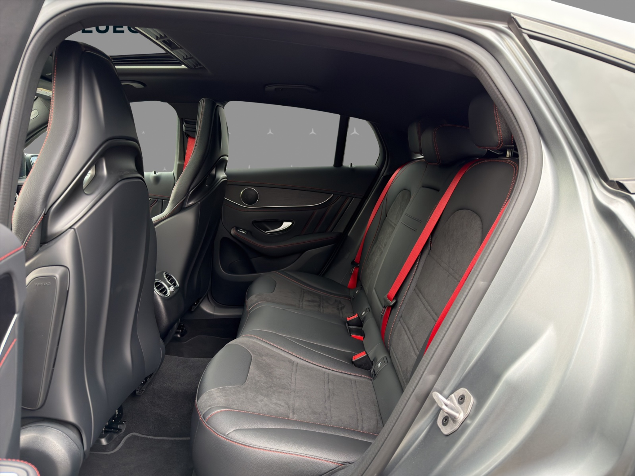 listing desktop thumbnail image 10