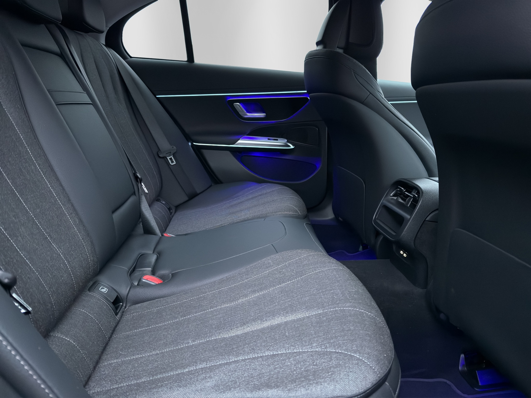 listing desktop thumbnail image 14