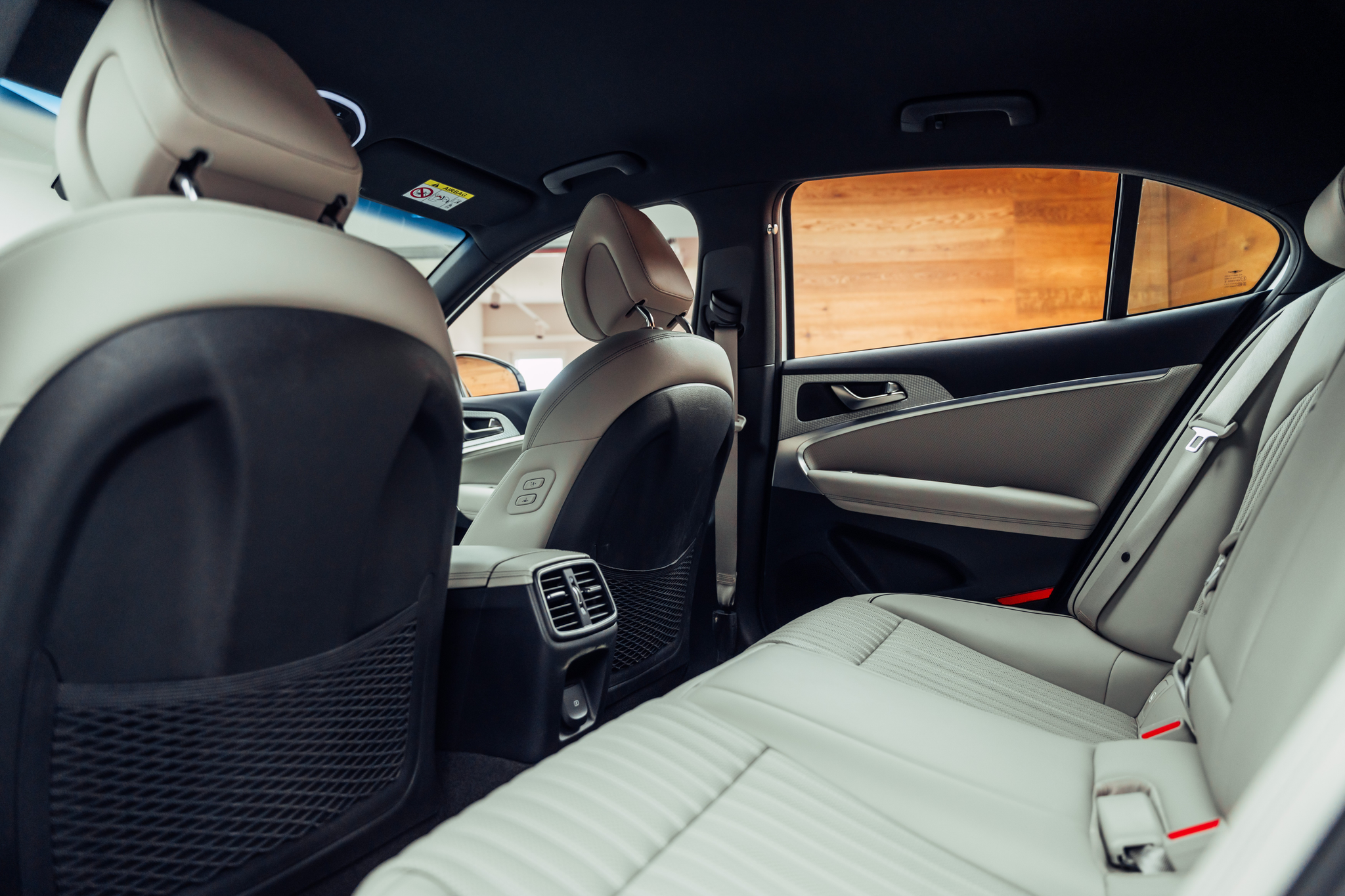 listing desktop thumbnail image 7