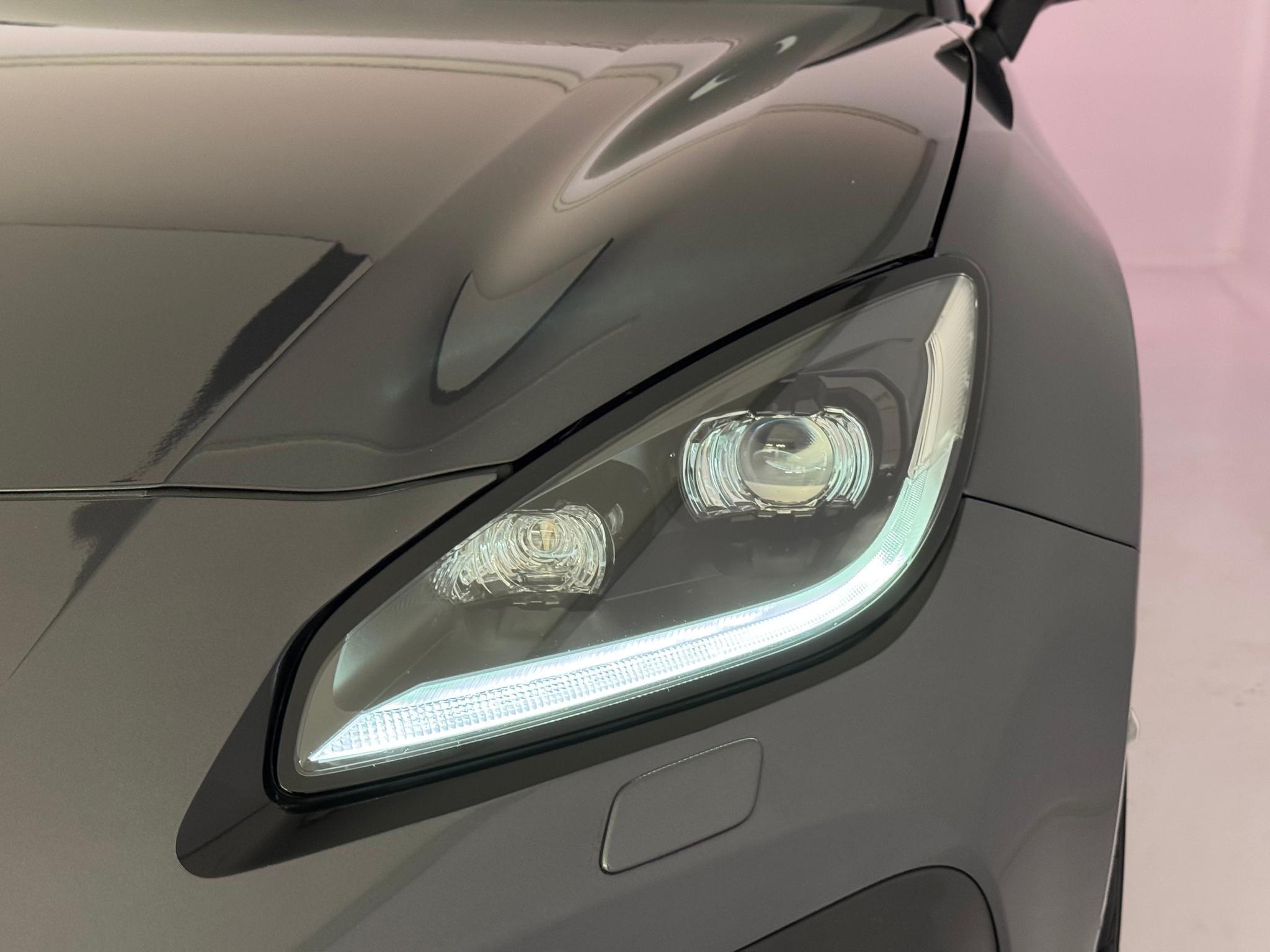 listing desktop thumbnail image 15