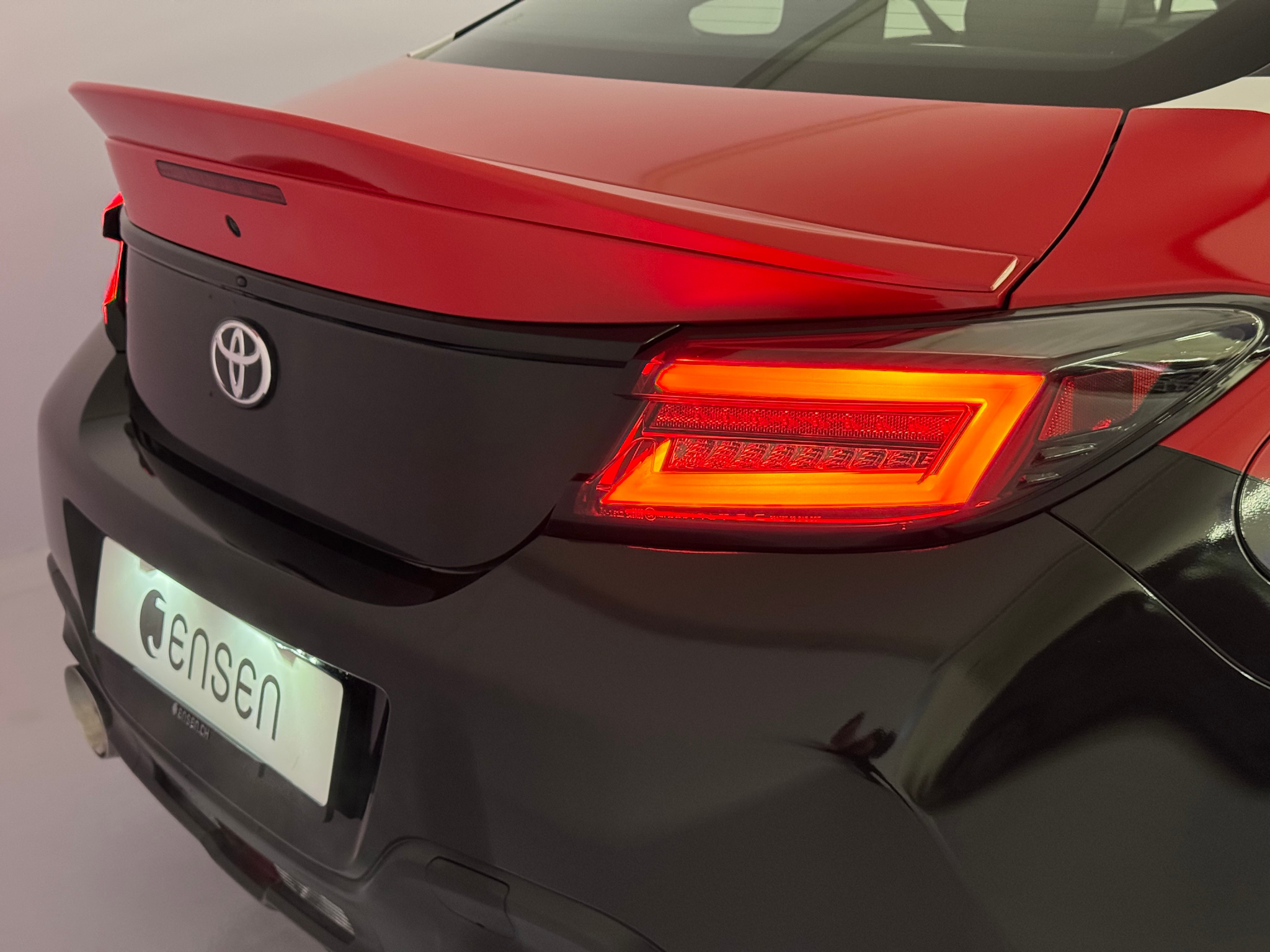 listing desktop thumbnail image 14