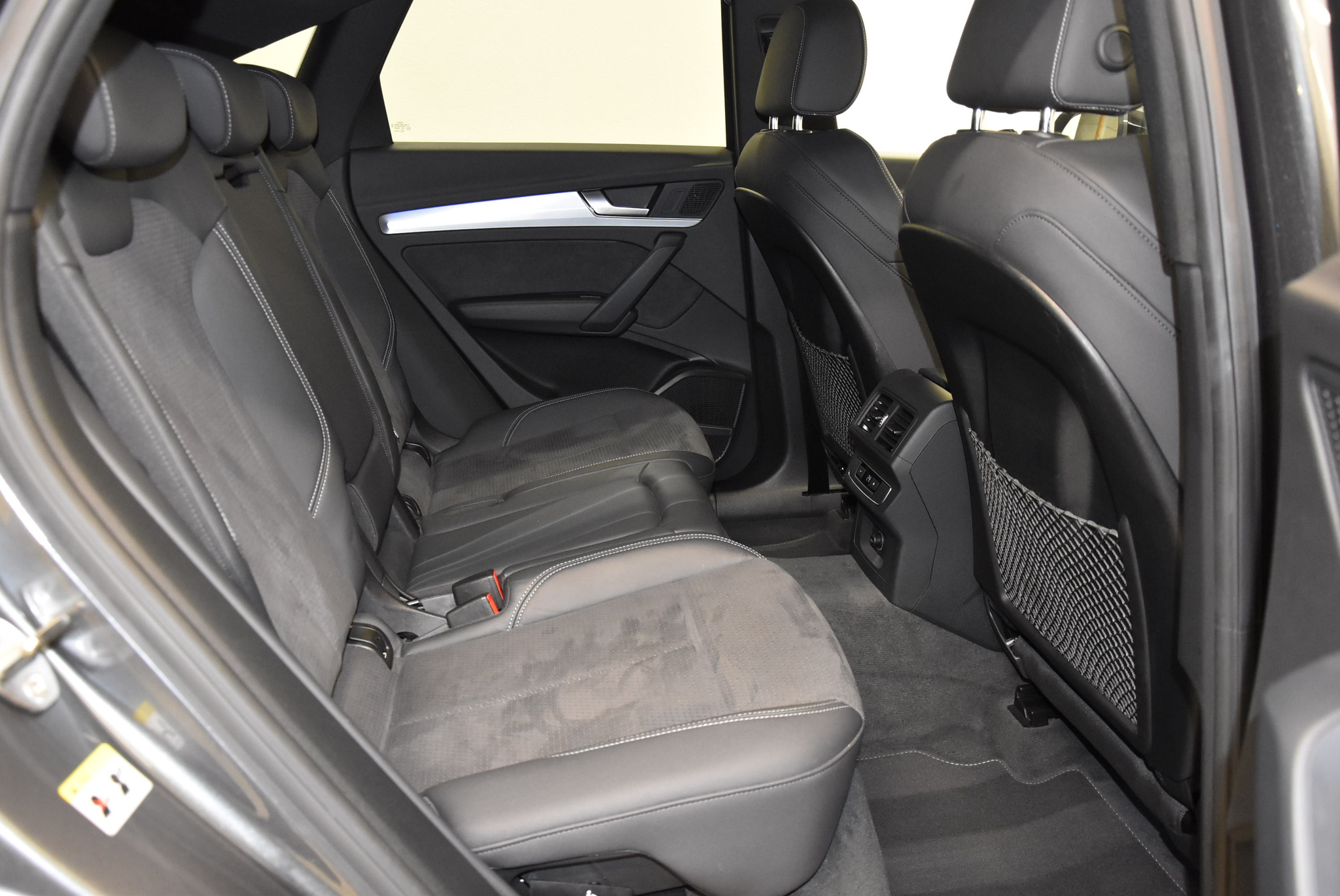 listing desktop thumbnail image 10