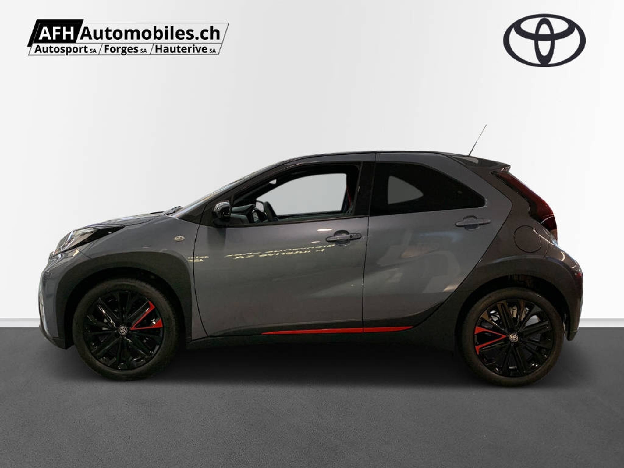 listing desktop thumbnail image 1