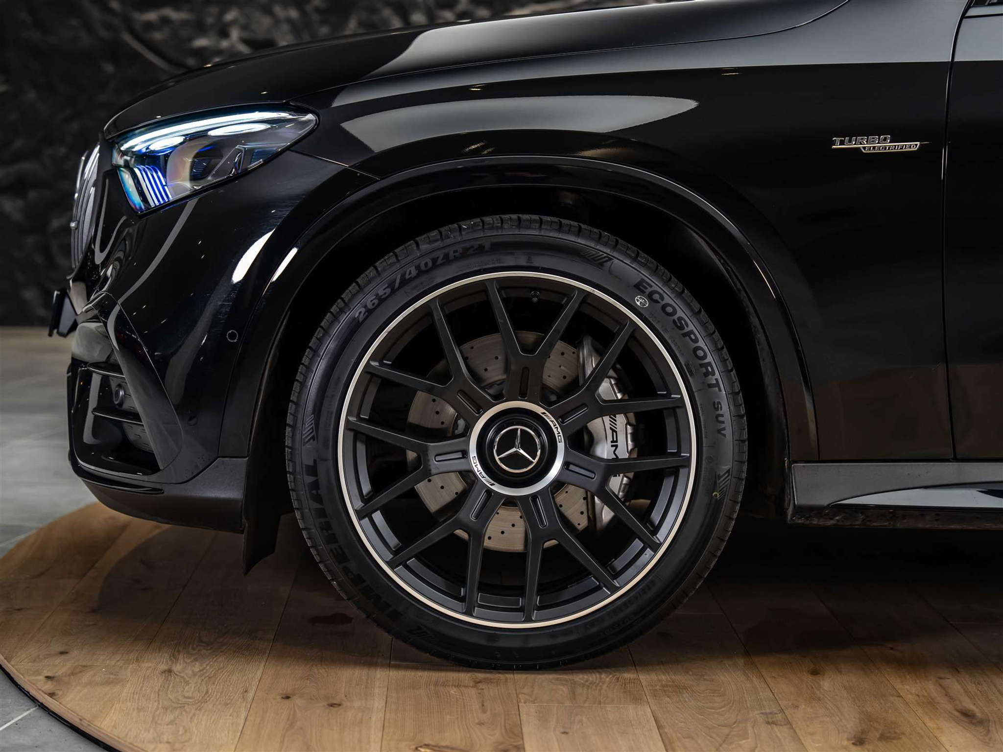 listing desktop thumbnail image 17