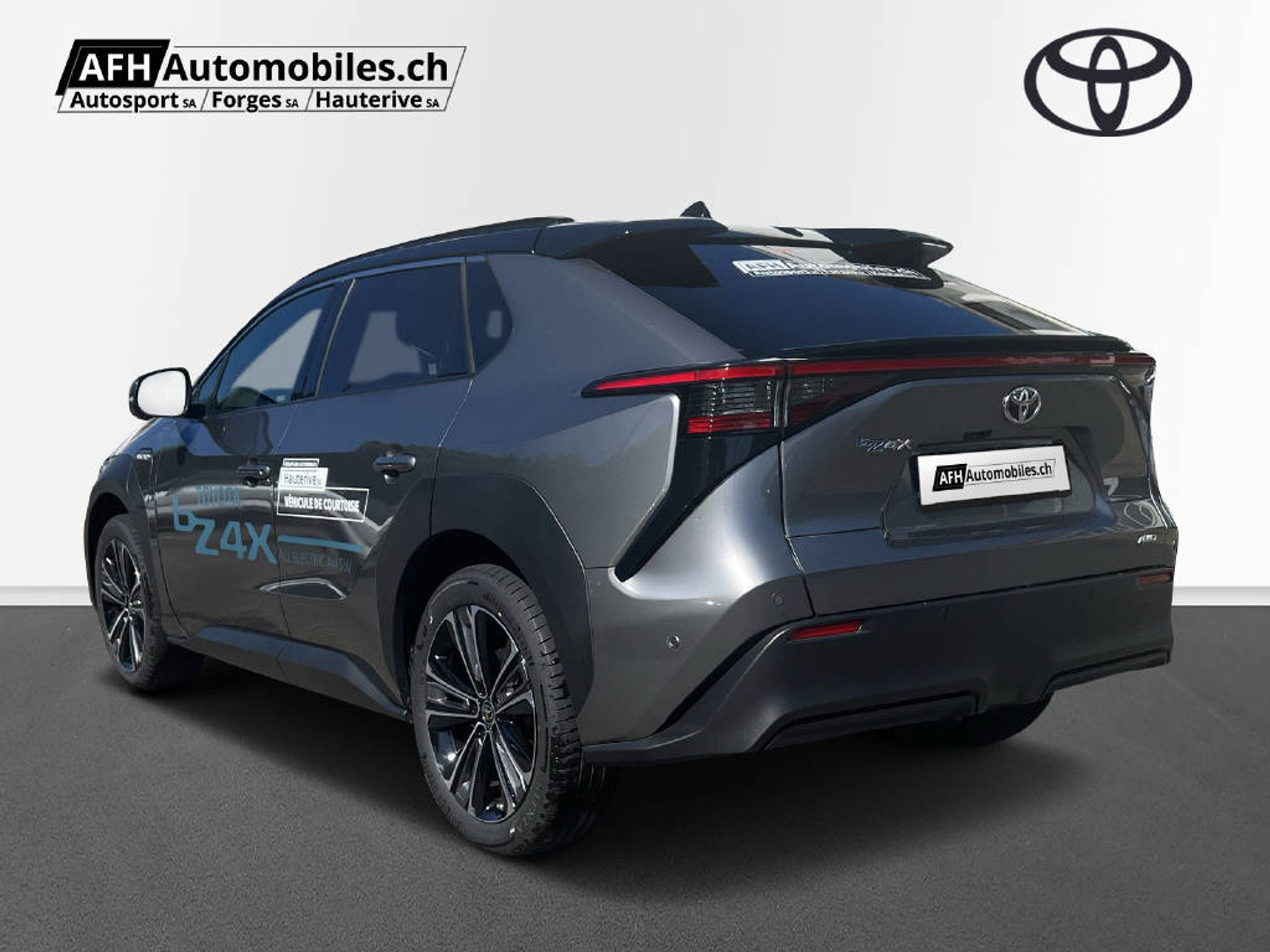 listing desktop thumbnail image 2