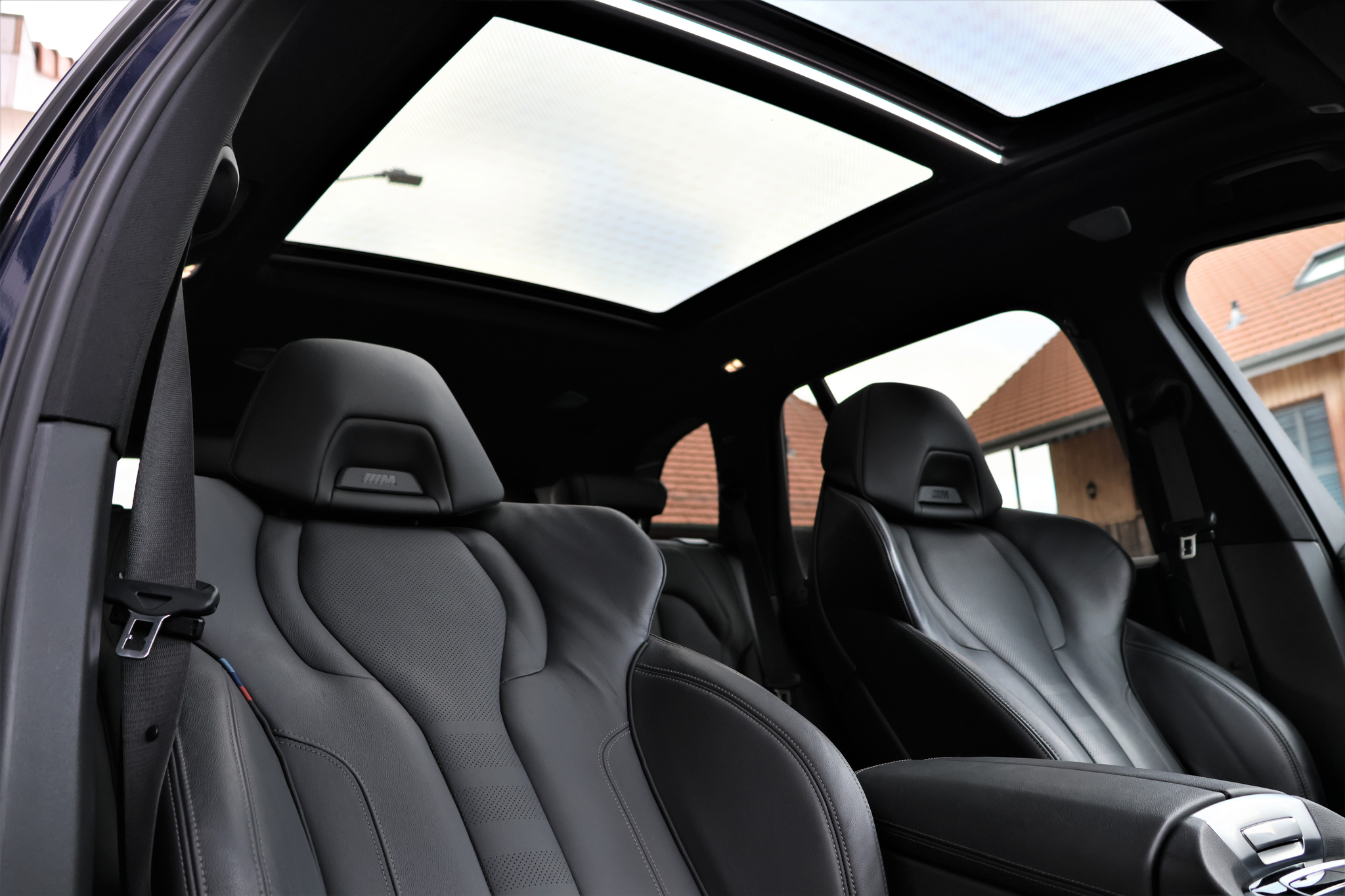 listing desktop thumbnail image 22