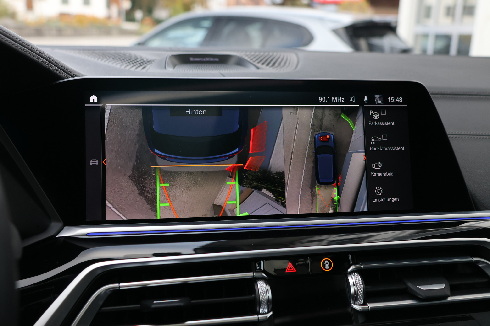 listing desktop thumbnail image 23