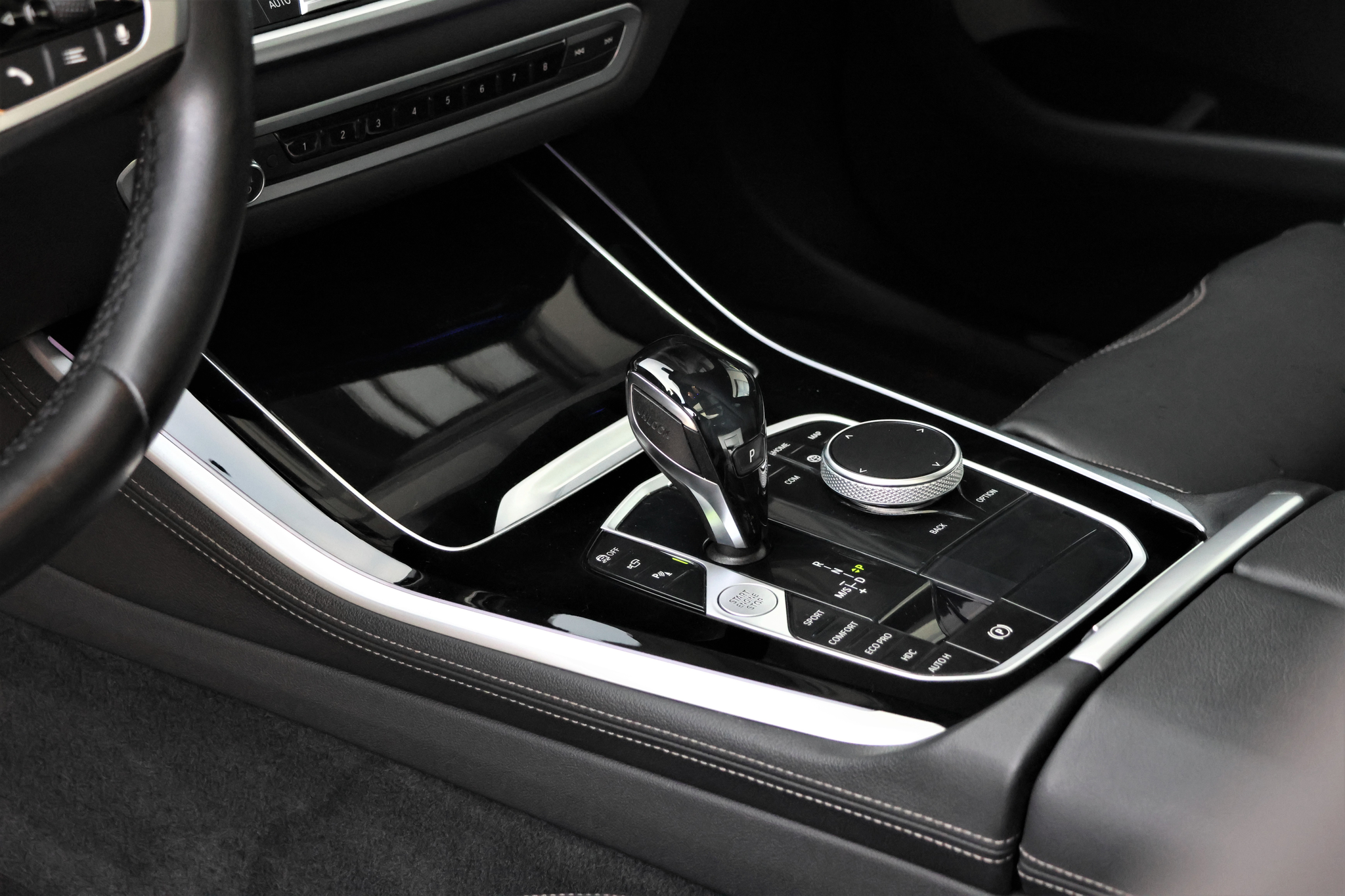 listing desktop thumbnail image 10