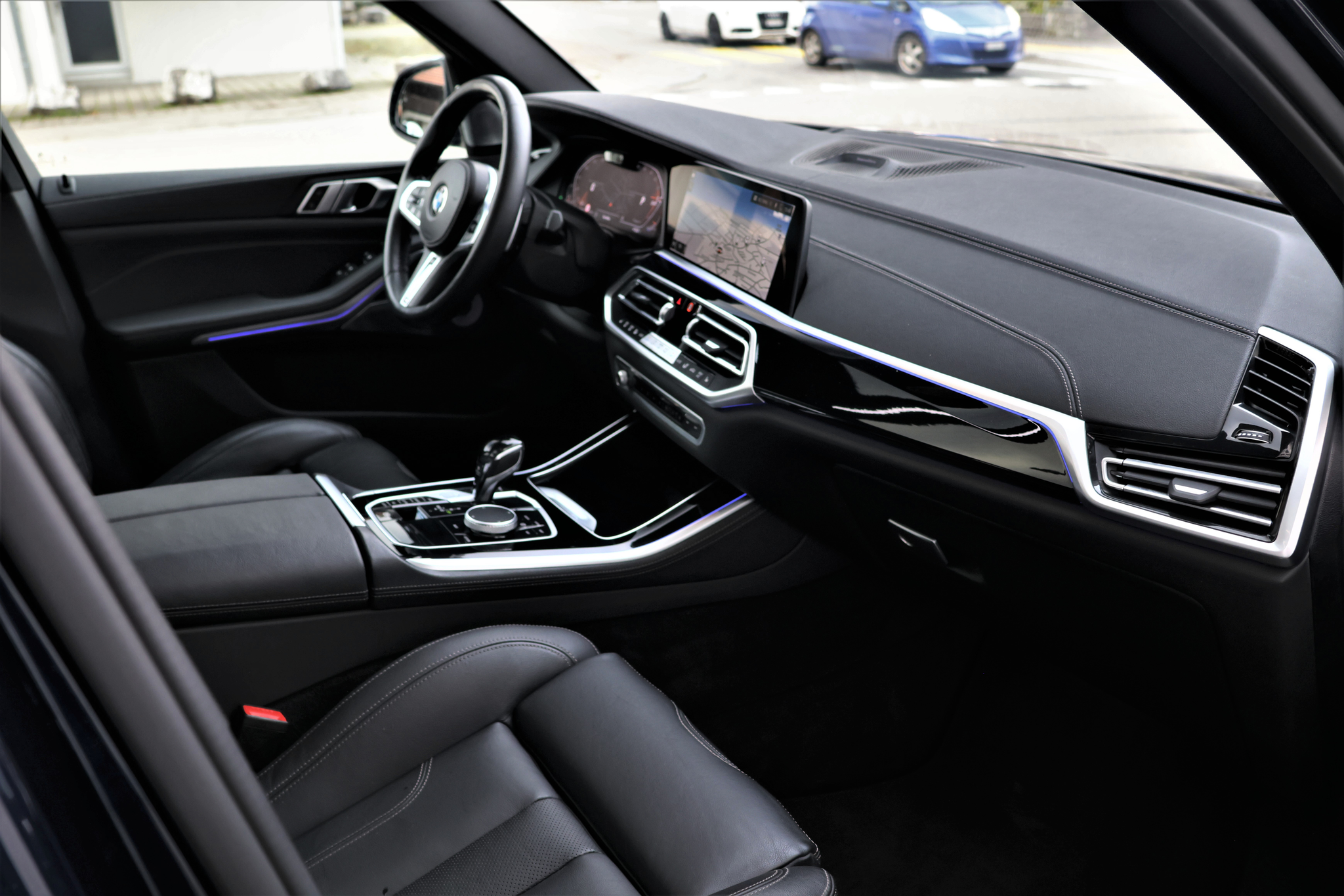 listing desktop thumbnail image 19