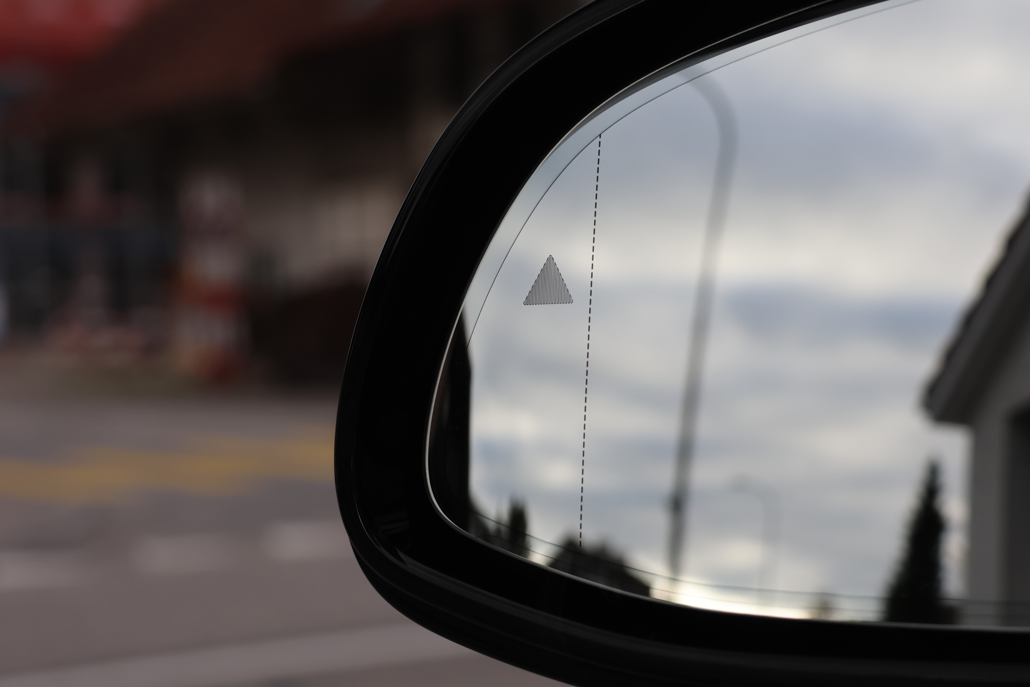 listing desktop thumbnail image 27