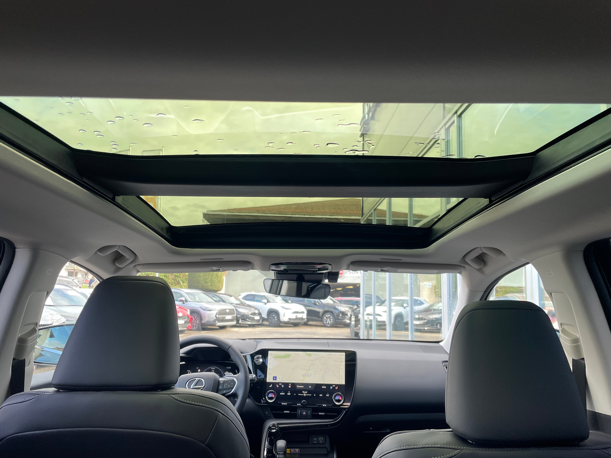 listing desktop thumbnail image 12