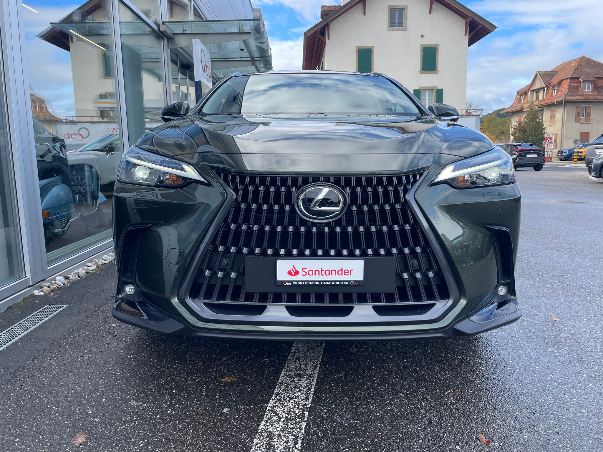 listing desktop thumbnail image 1