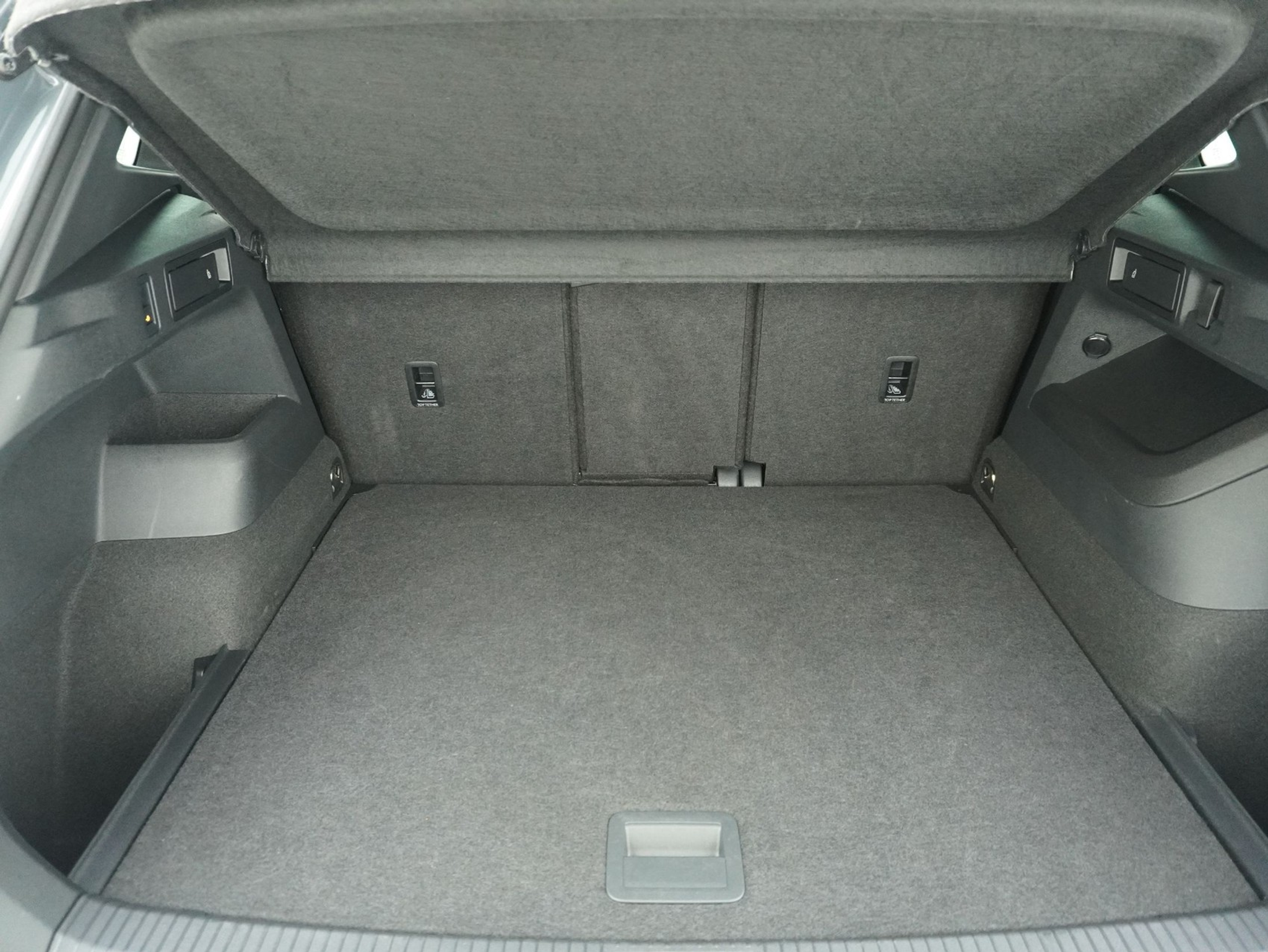 listing desktop thumbnail image 11