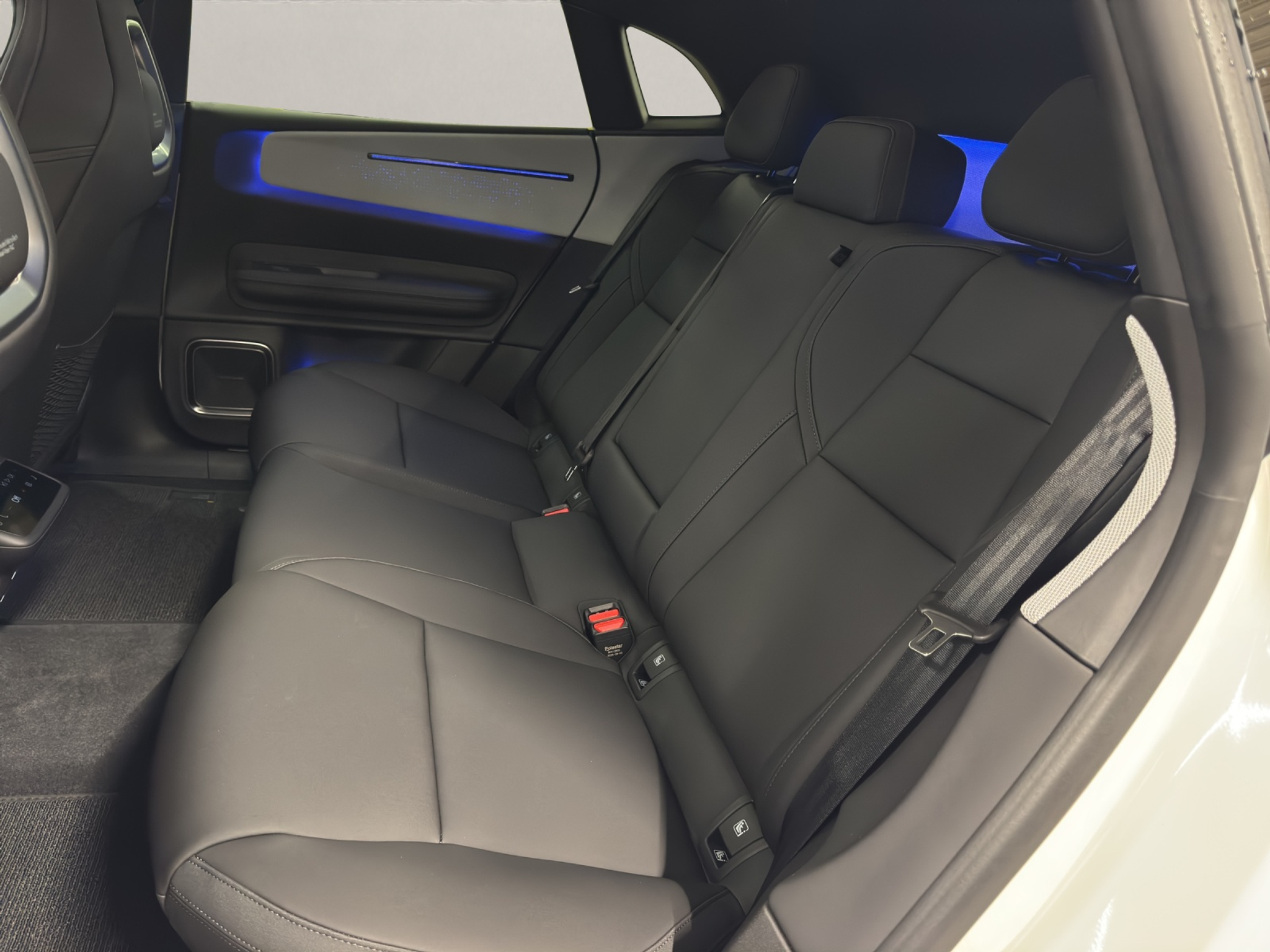 listing desktop thumbnail image 12