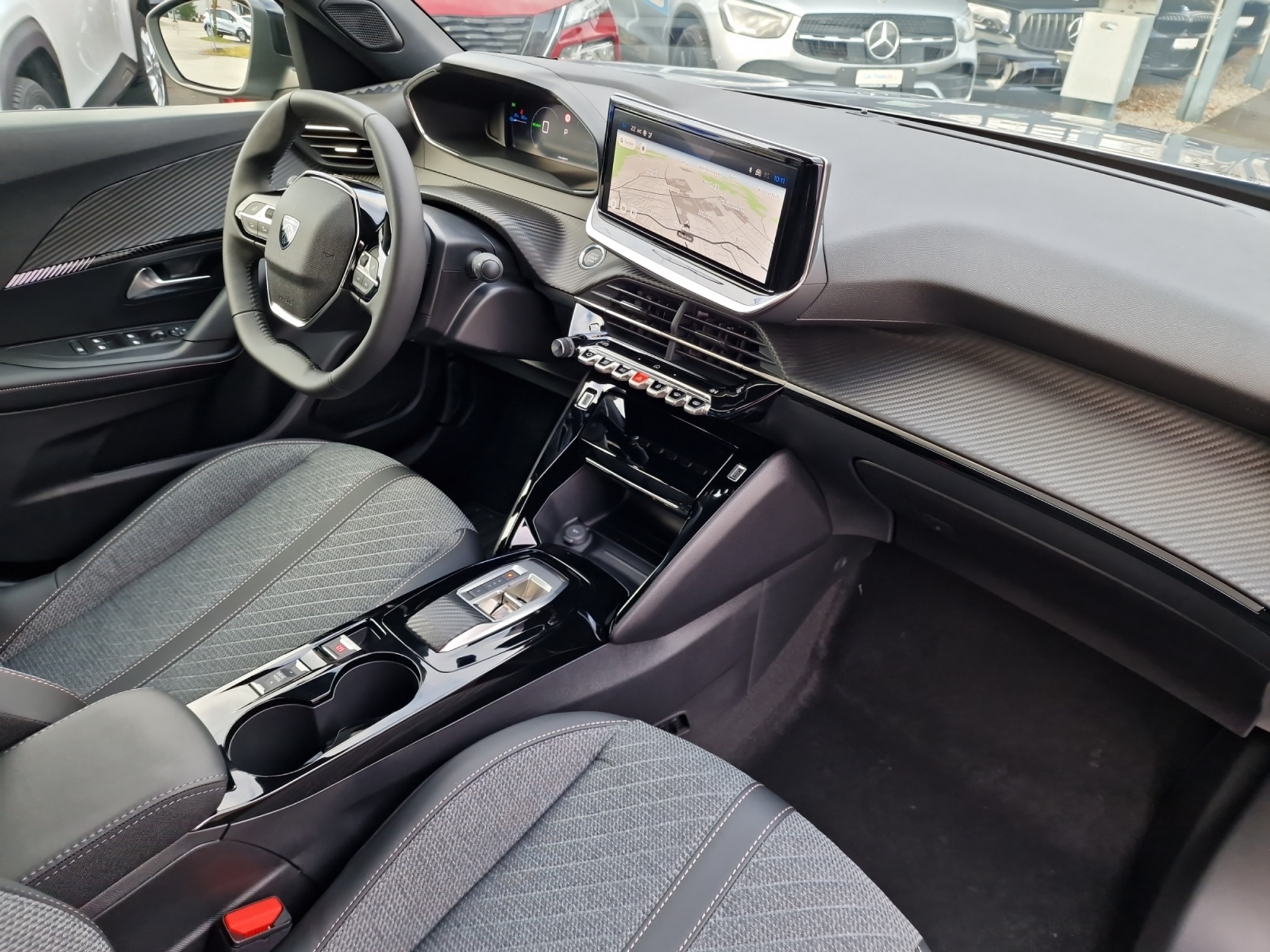 listing desktop thumbnail image 11