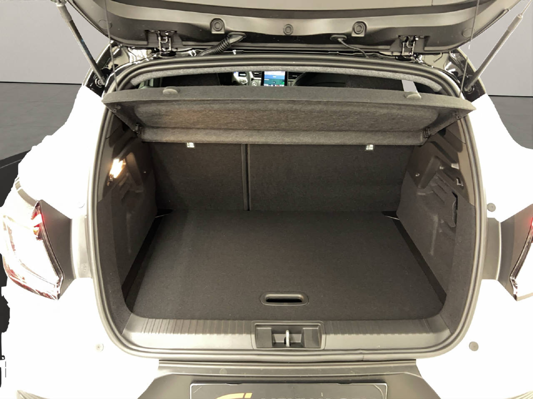 listing desktop thumbnail image 12