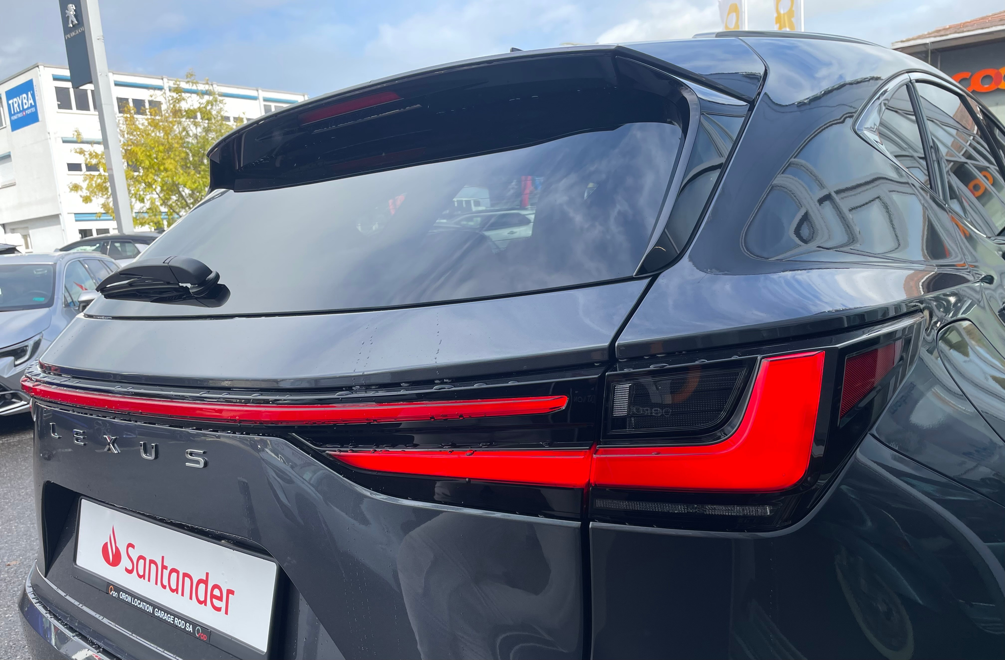 listing desktop thumbnail image 8