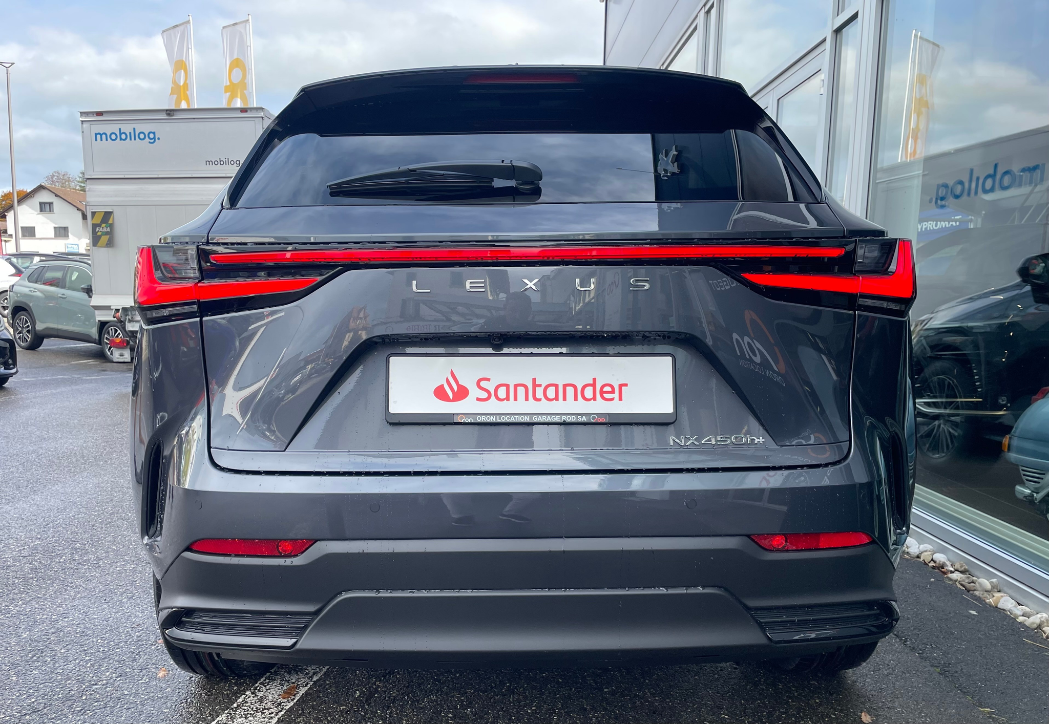 listing desktop thumbnail image 4