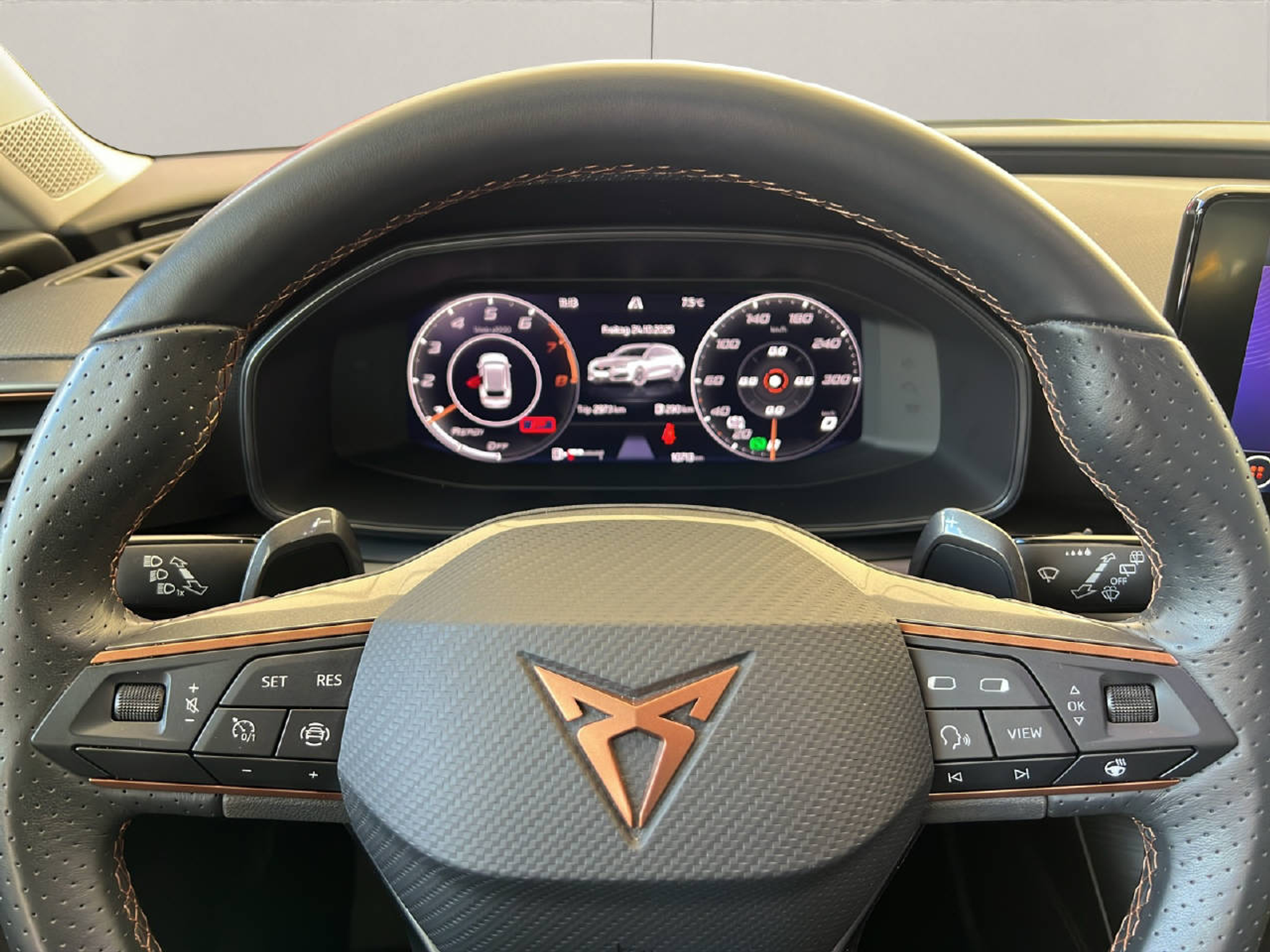 listing desktop thumbnail image 12