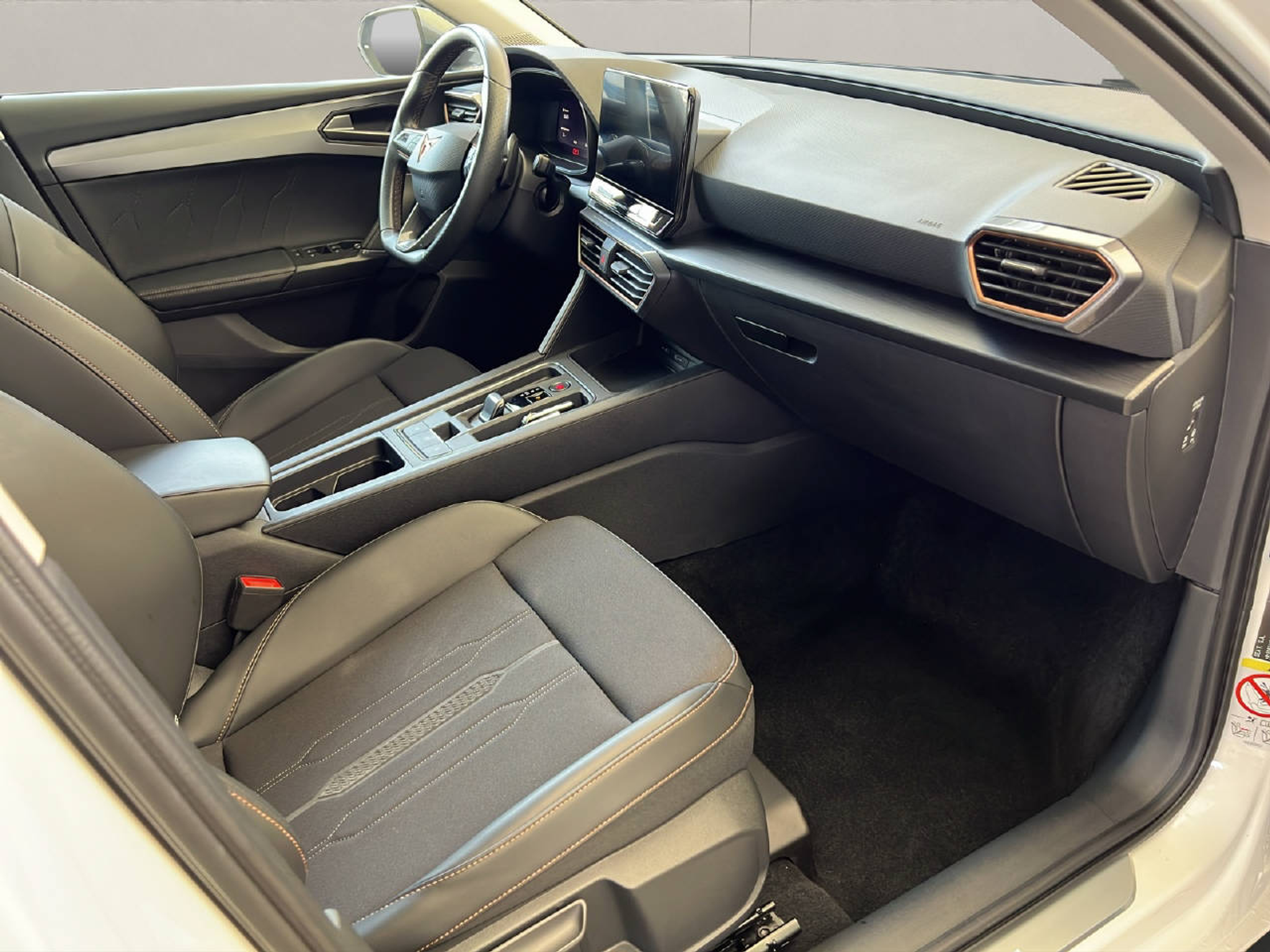 listing desktop thumbnail image 10