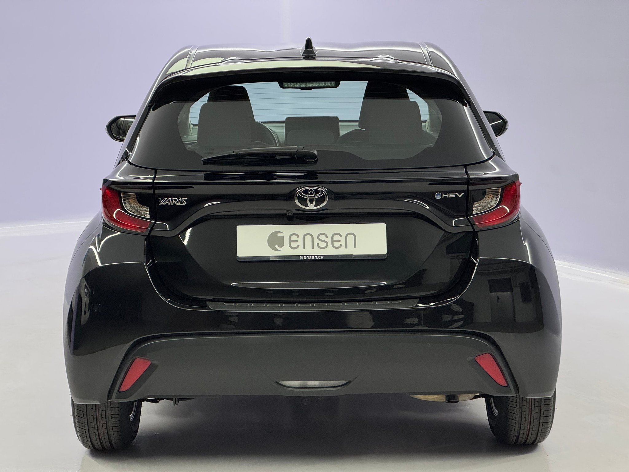 listing desktop thumbnail image 3