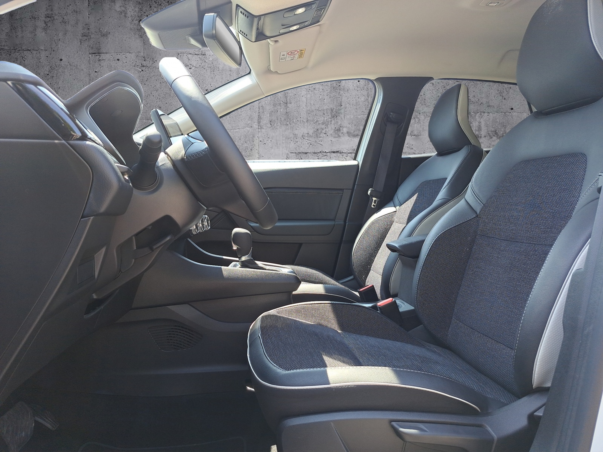 listing desktop thumbnail image 9