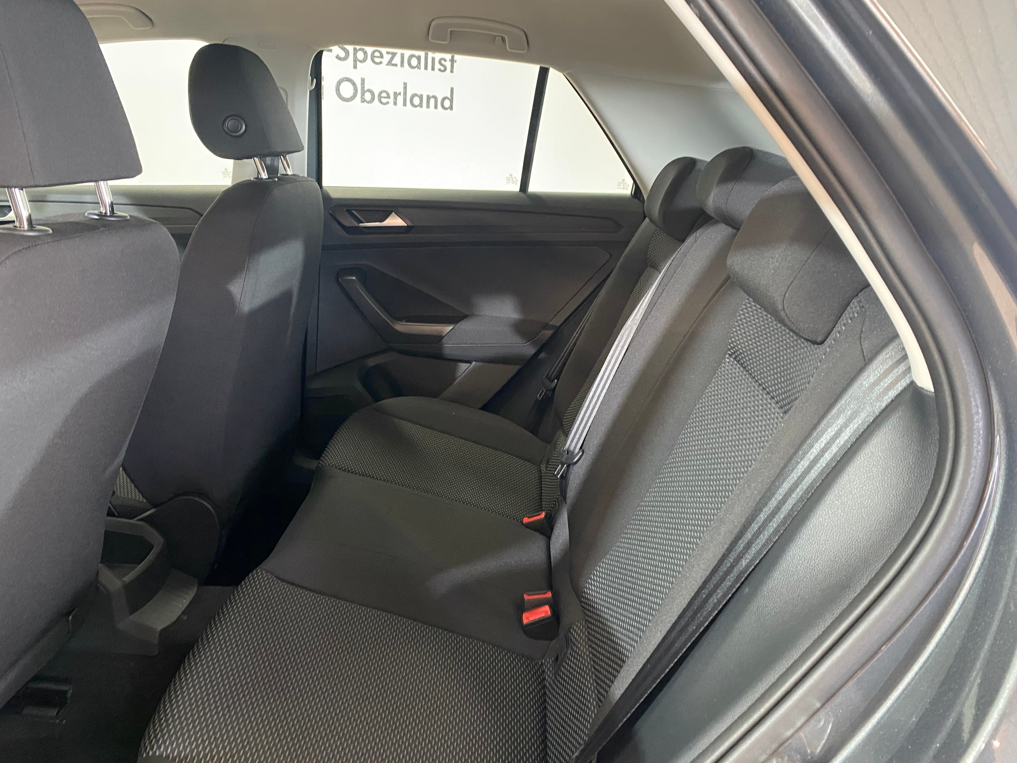 listing desktop thumbnail image 8