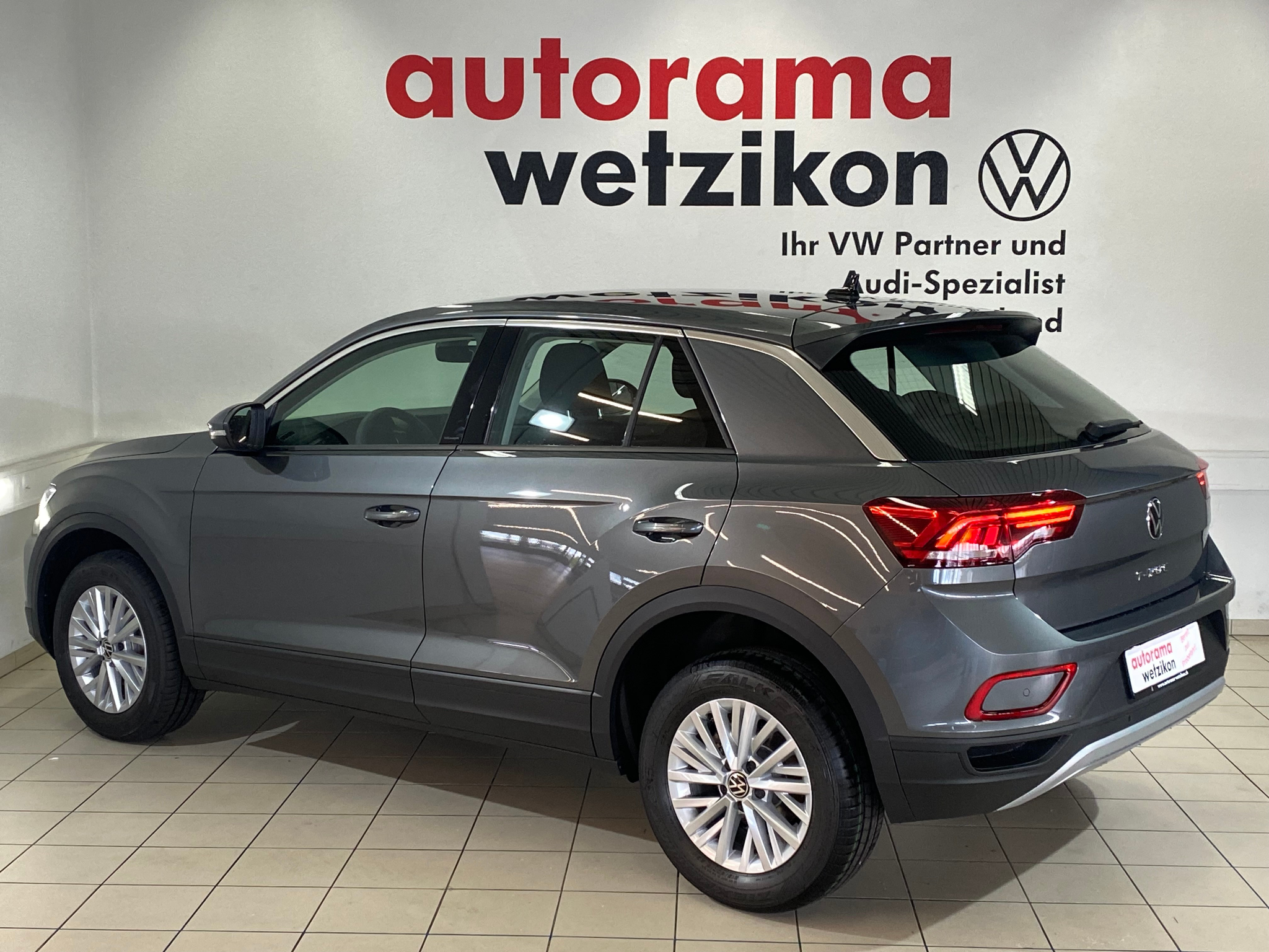 listing desktop thumbnail image 2