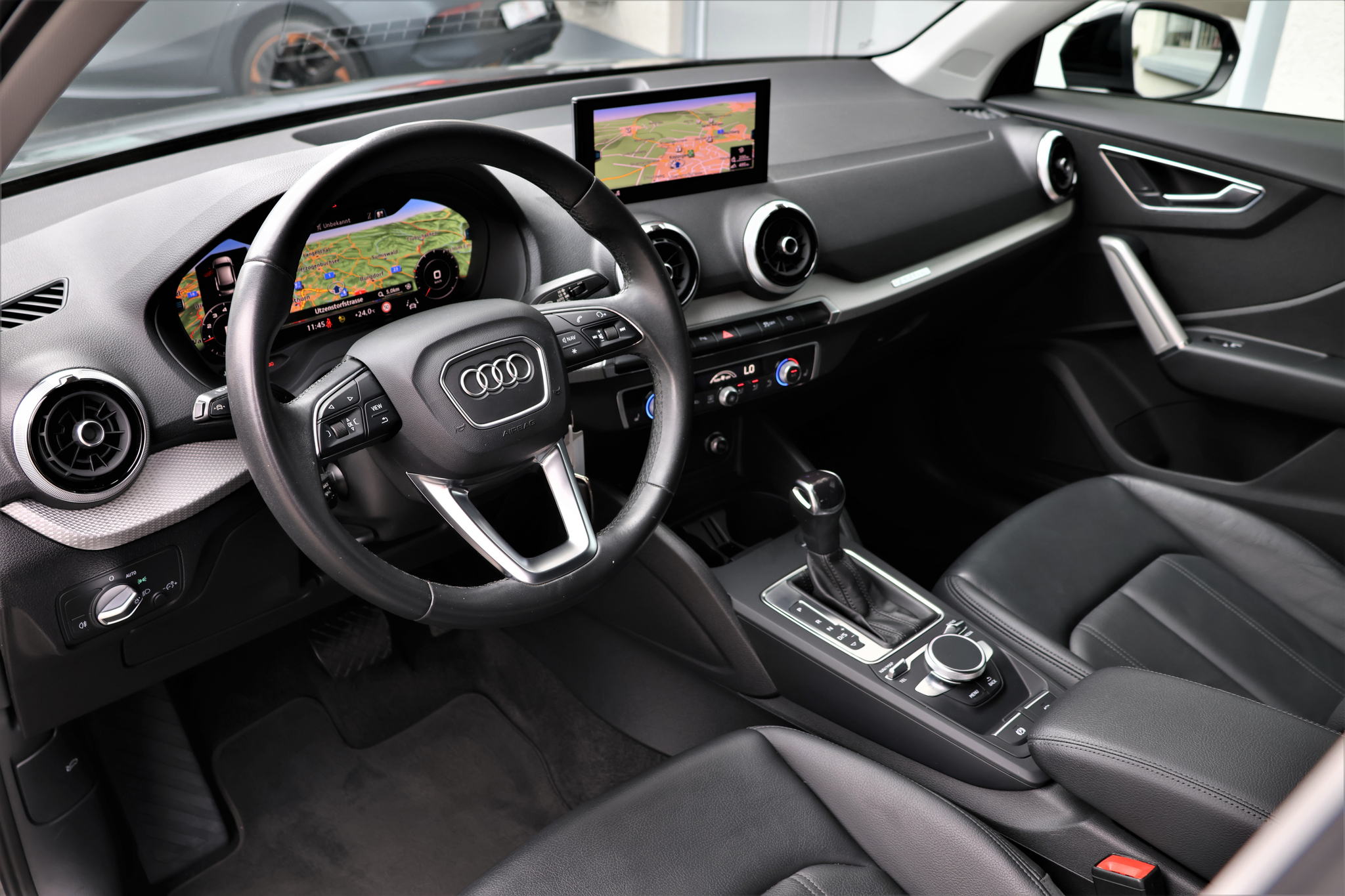 listing desktop thumbnail image 9