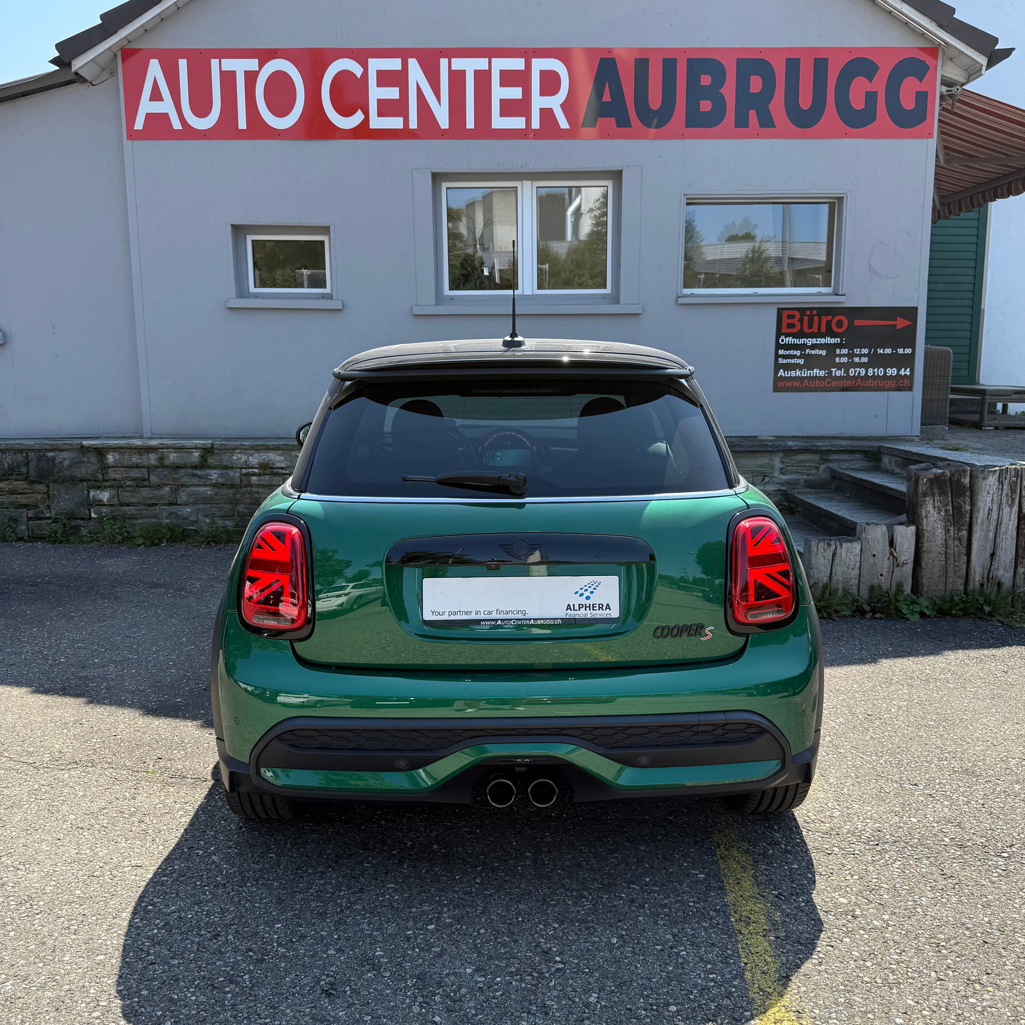 listing desktop thumbnail image 6