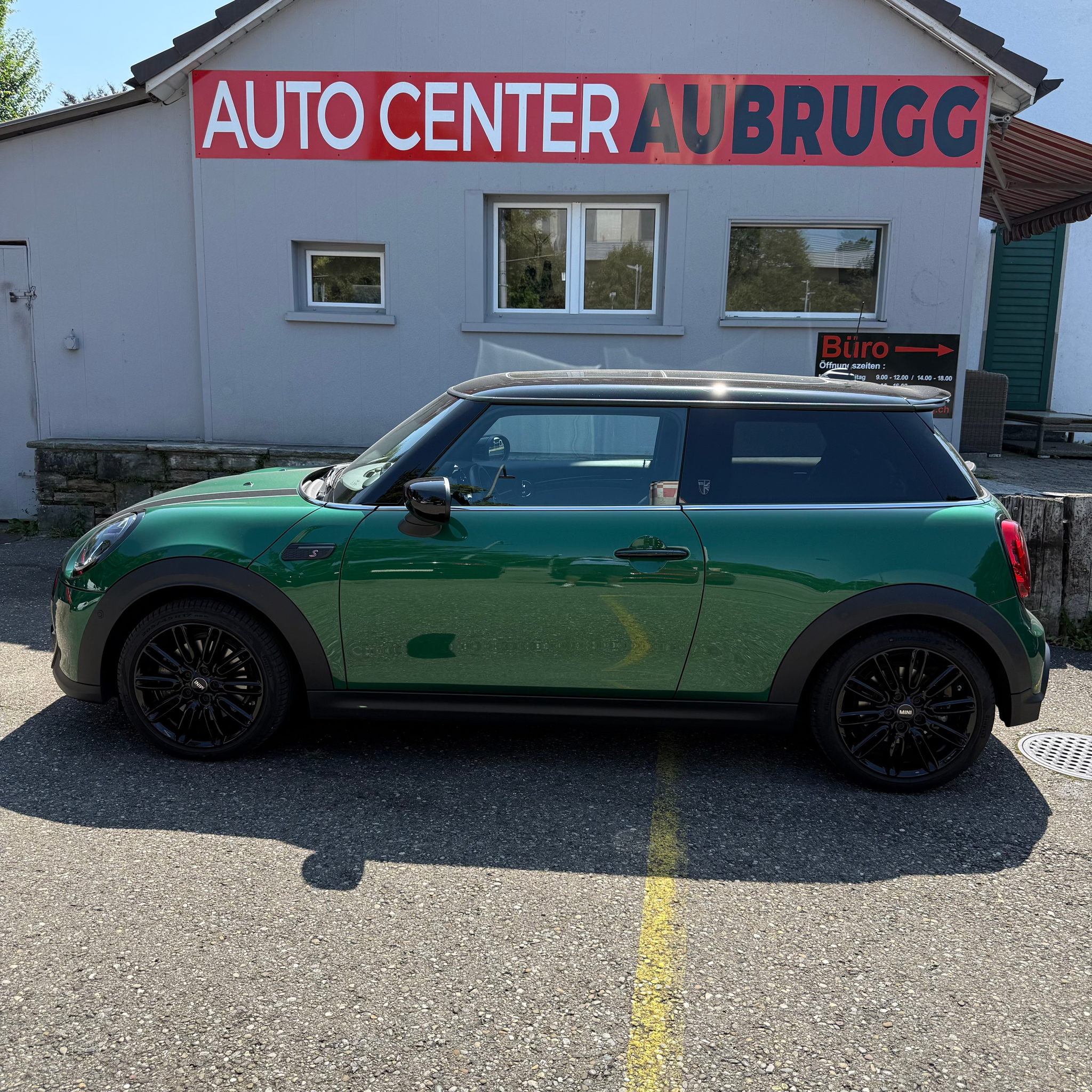 listing desktop thumbnail image 8