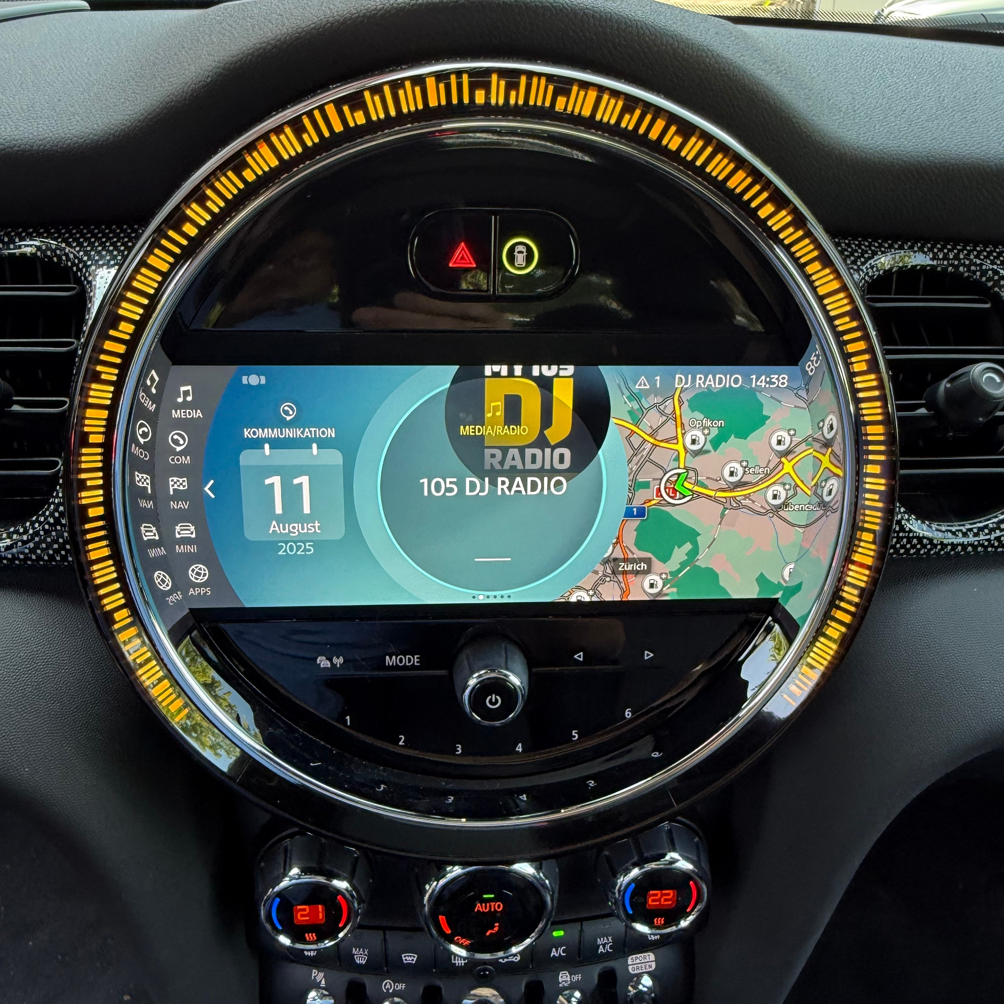 listing desktop thumbnail image 15