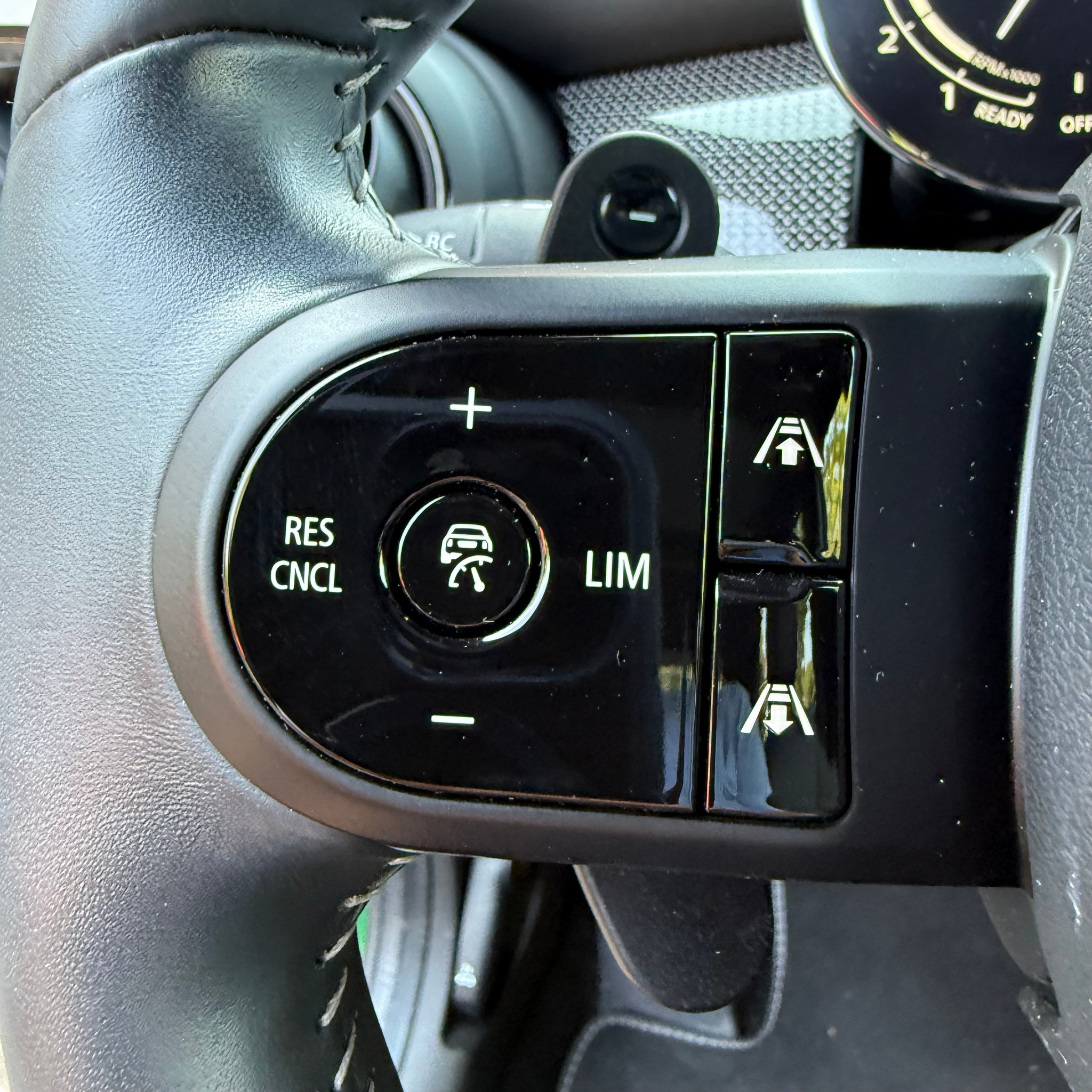 listing desktop thumbnail image 13