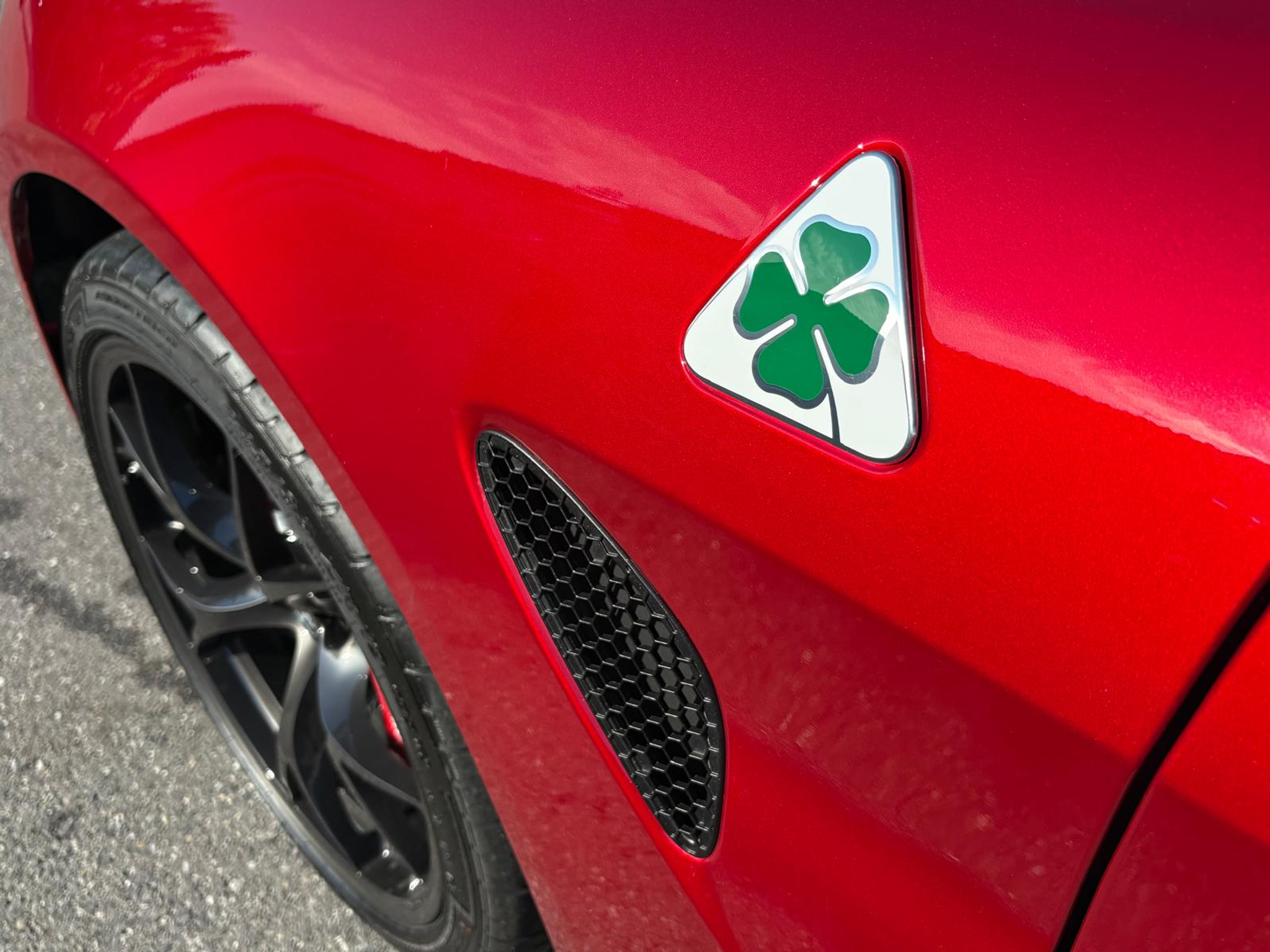 listing desktop thumbnail image 21