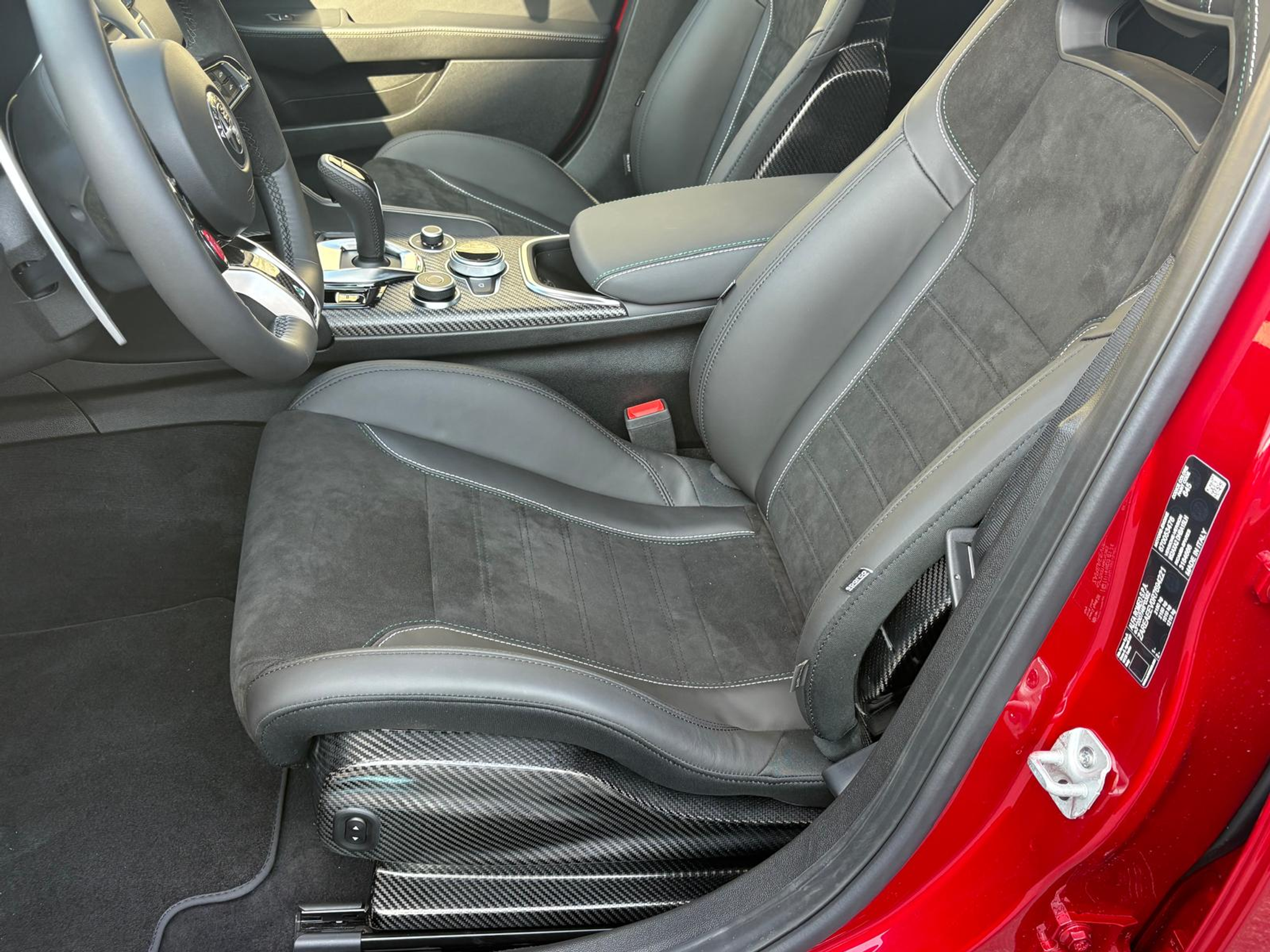 listing desktop thumbnail image 7