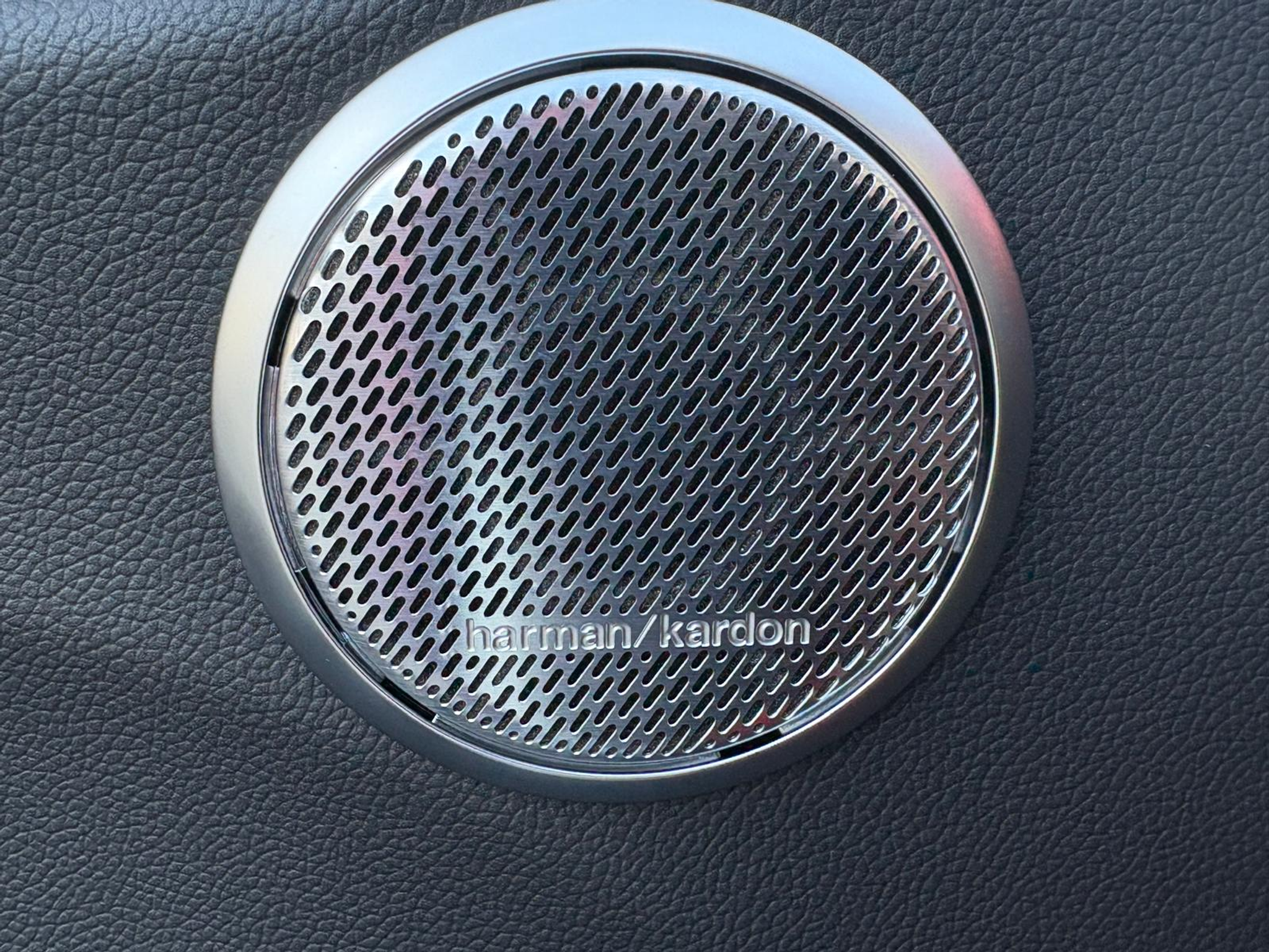 listing desktop thumbnail image 14