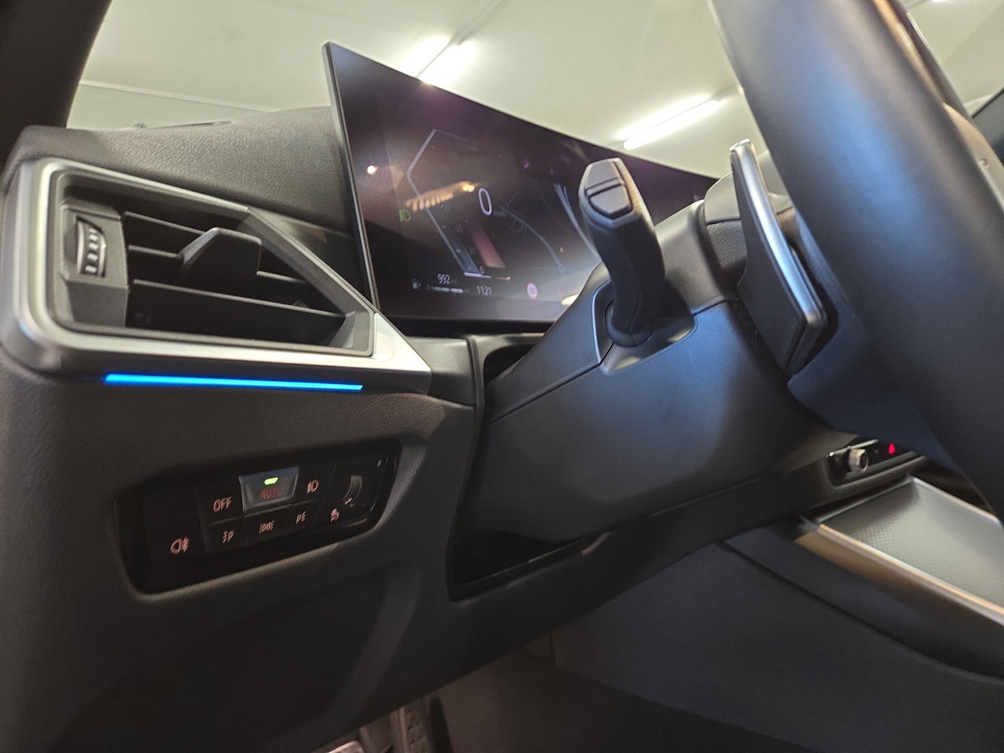 listing desktop thumbnail image 19