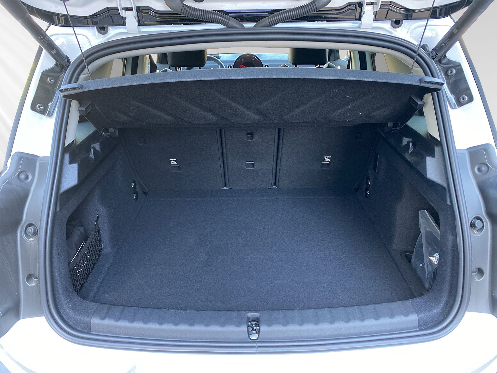 listing desktop thumbnail image 6