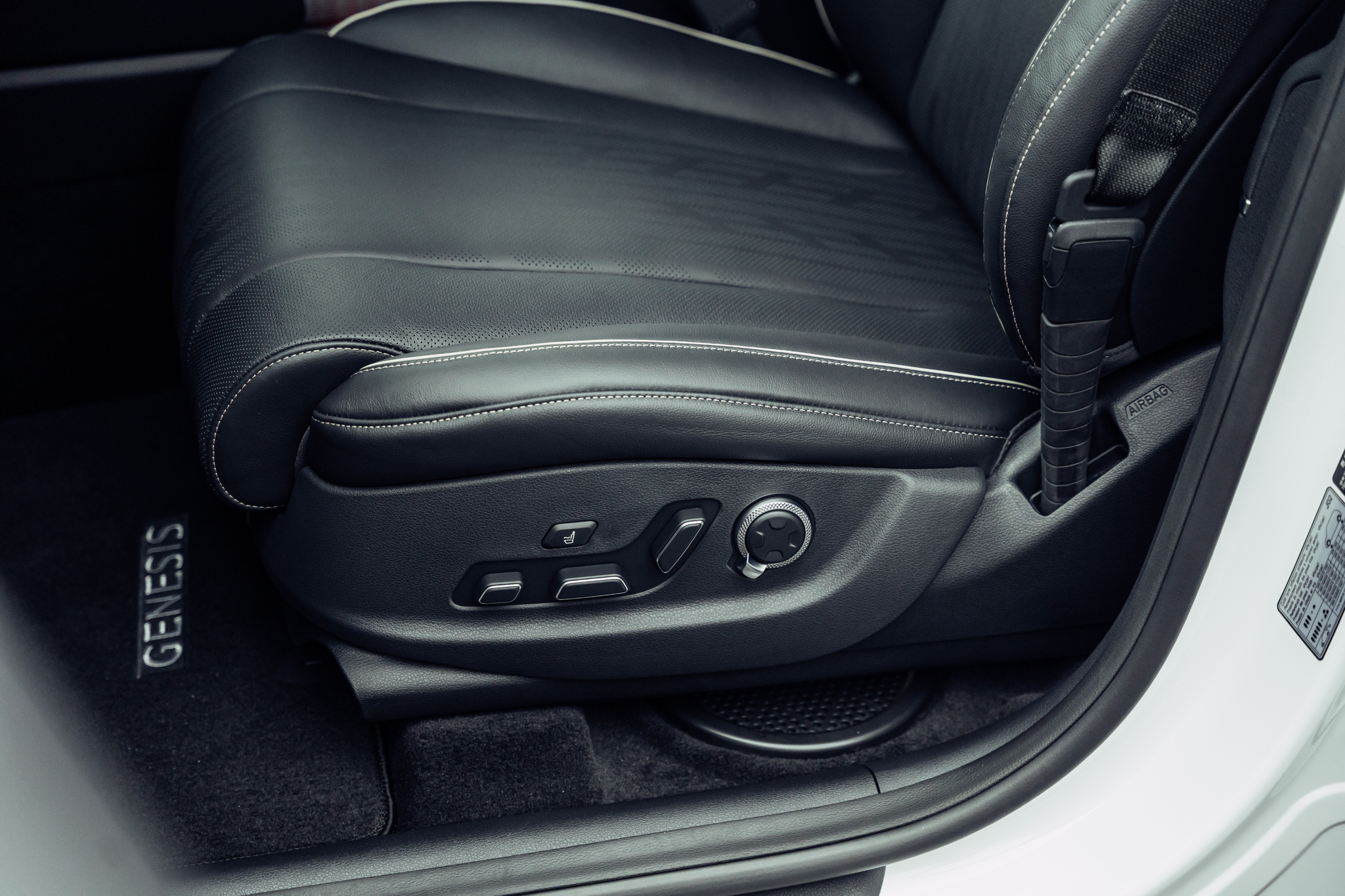 listing desktop thumbnail image 10