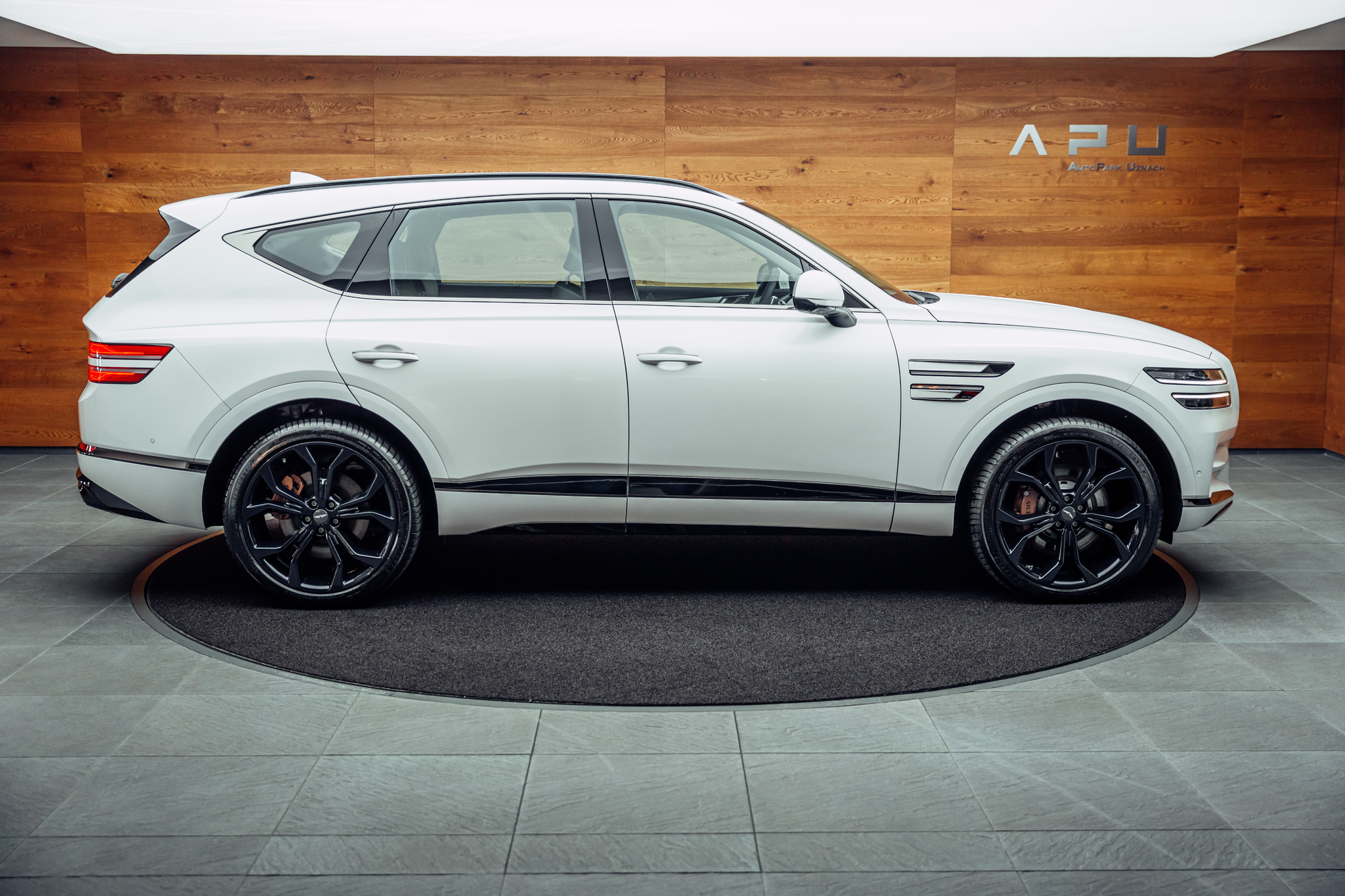 listing desktop thumbnail image 8