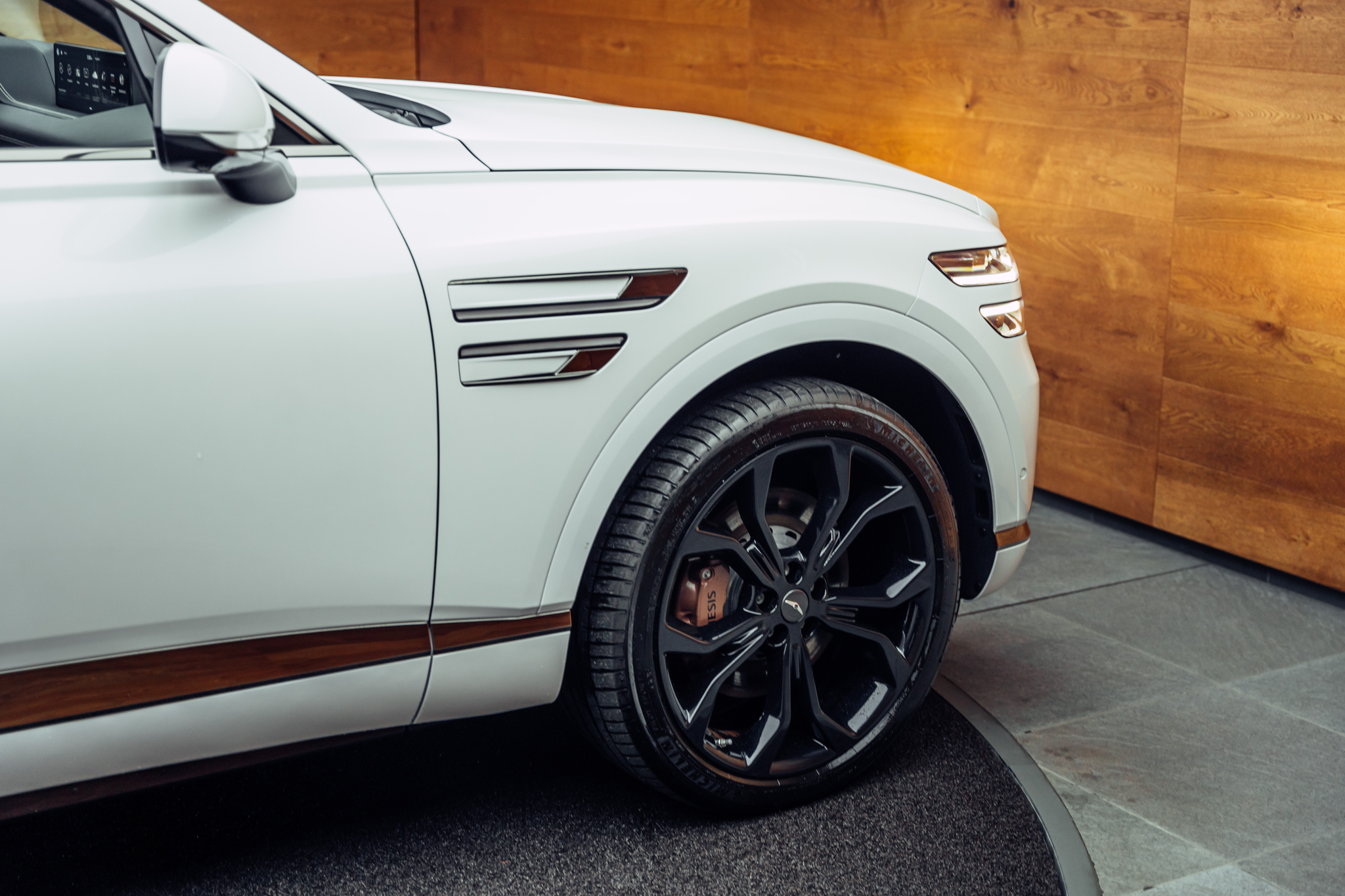 listing desktop thumbnail image 19