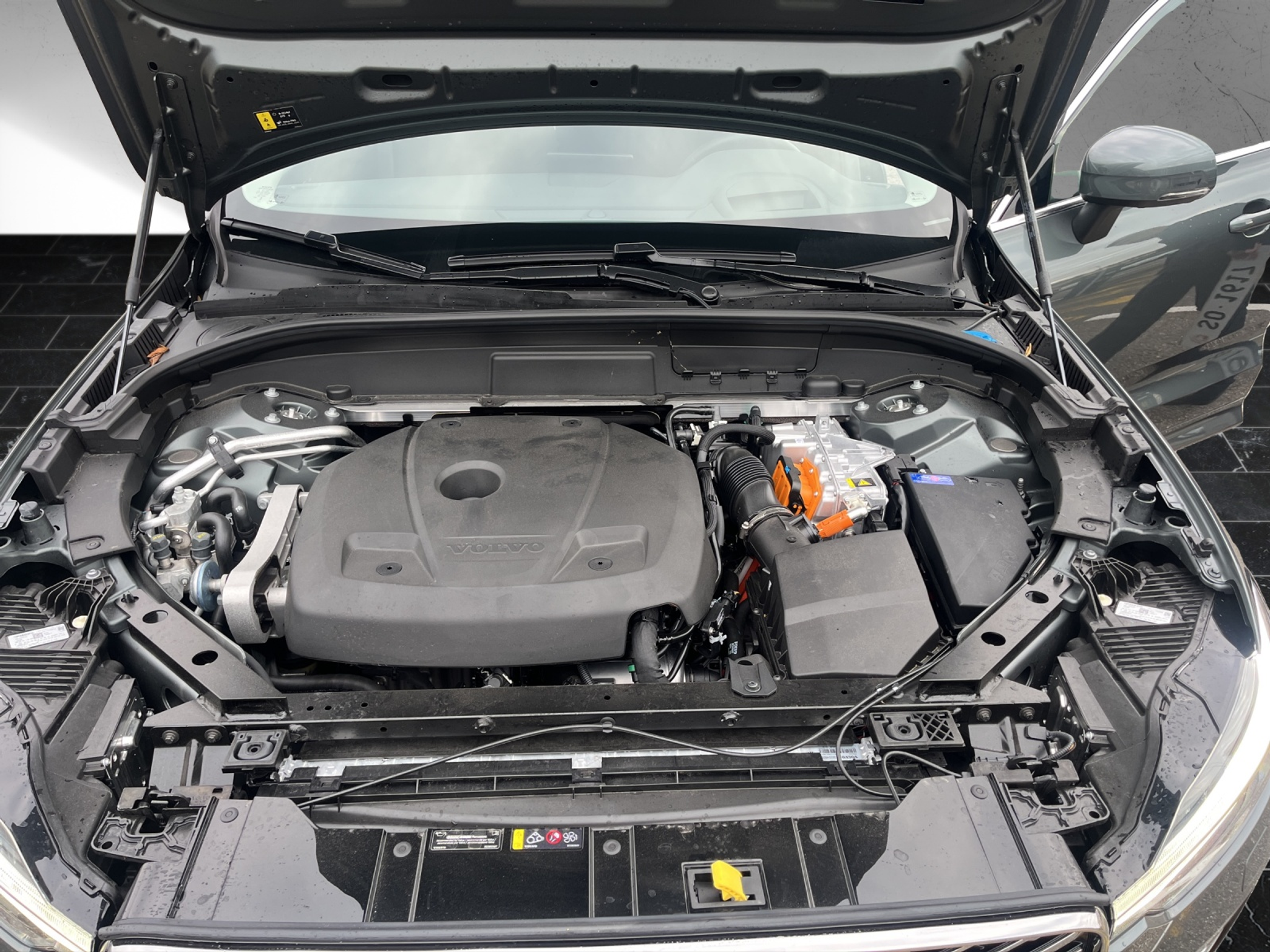 listing desktop thumbnail image 14