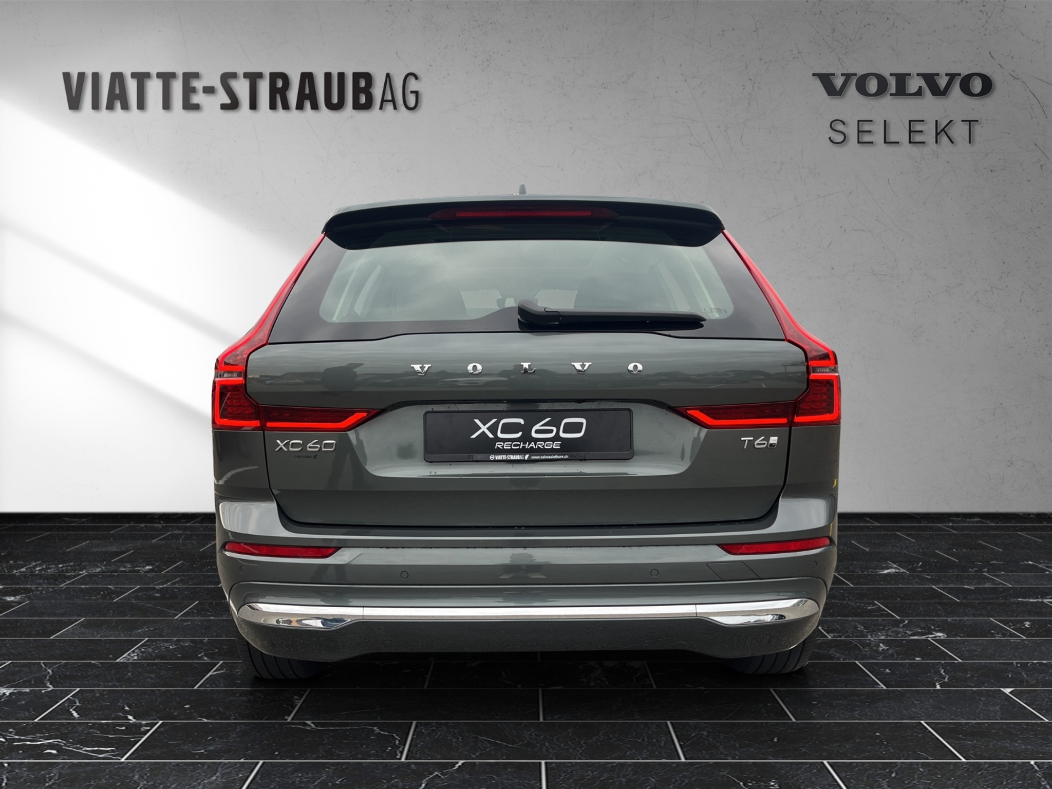 listing desktop thumbnail image 3