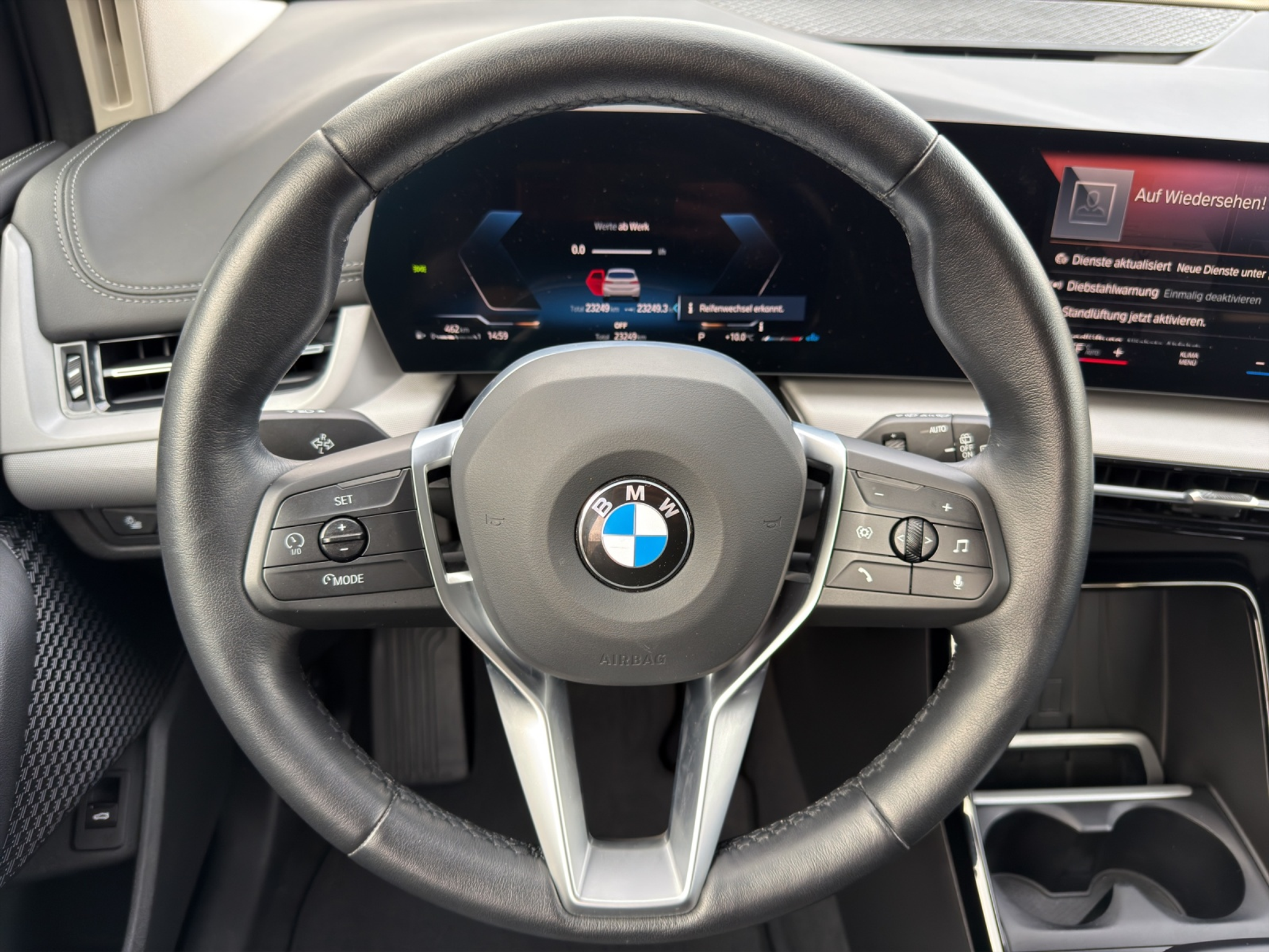 listing desktop thumbnail image 11