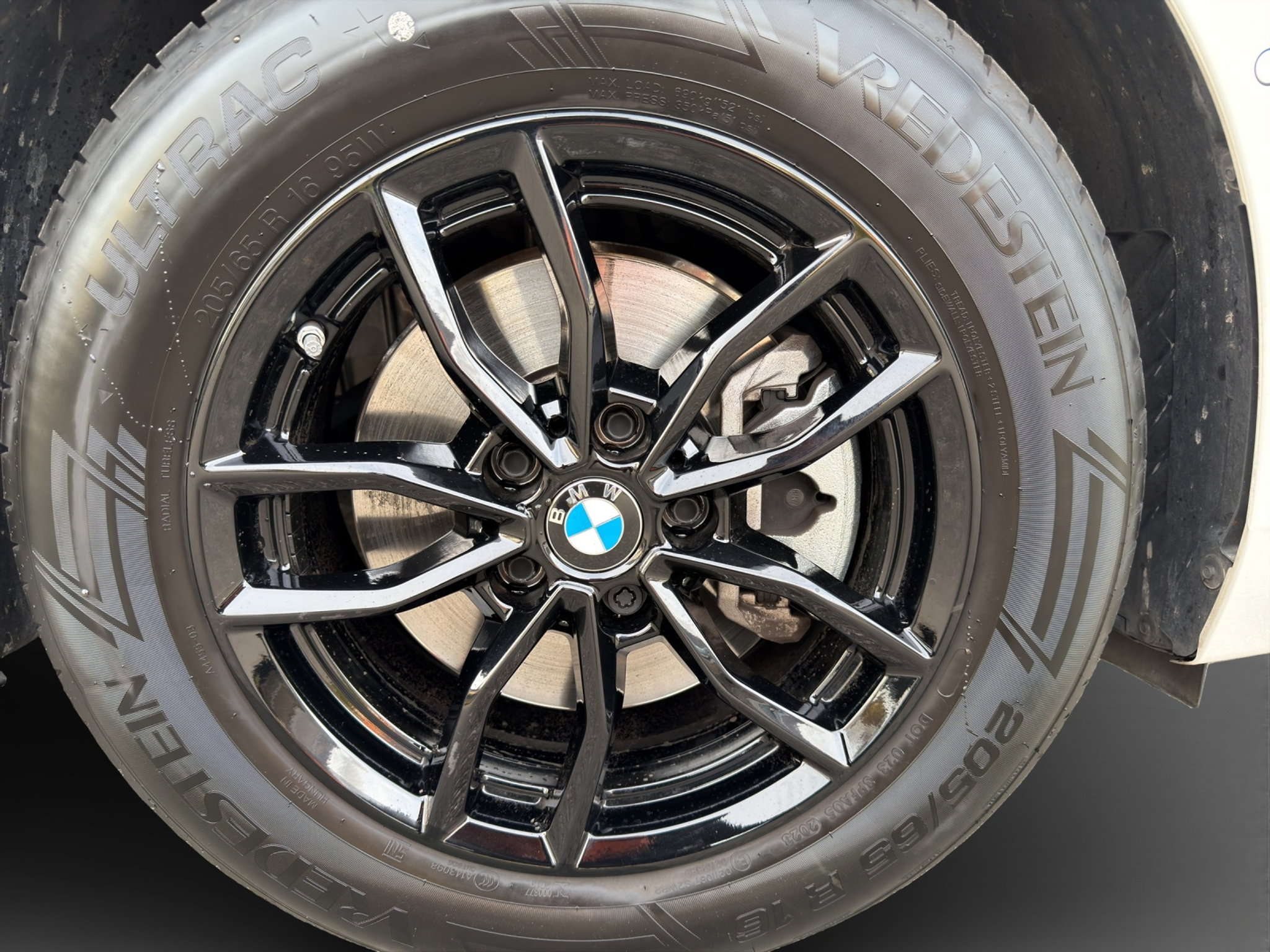 listing desktop thumbnail image 8