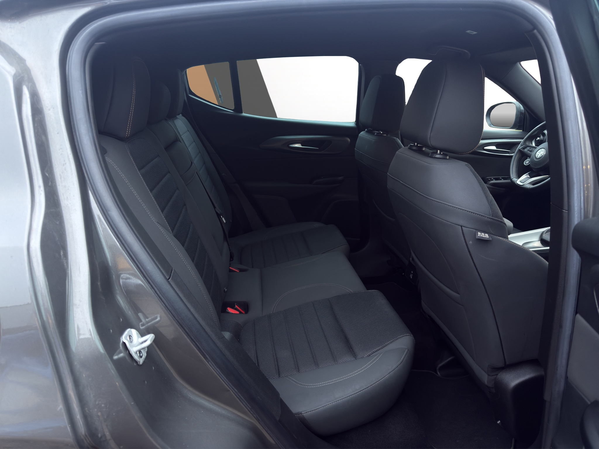 listing desktop thumbnail image 11