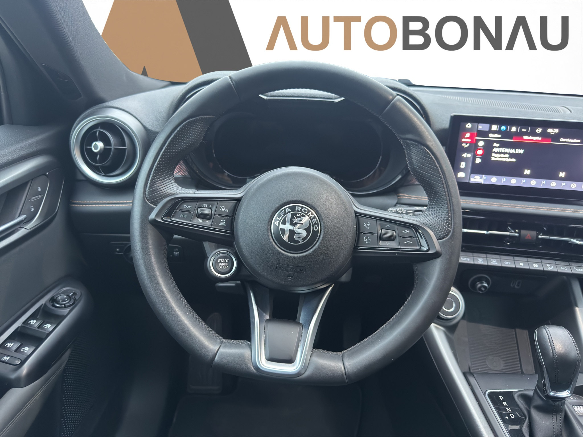 listing desktop thumbnail image 13