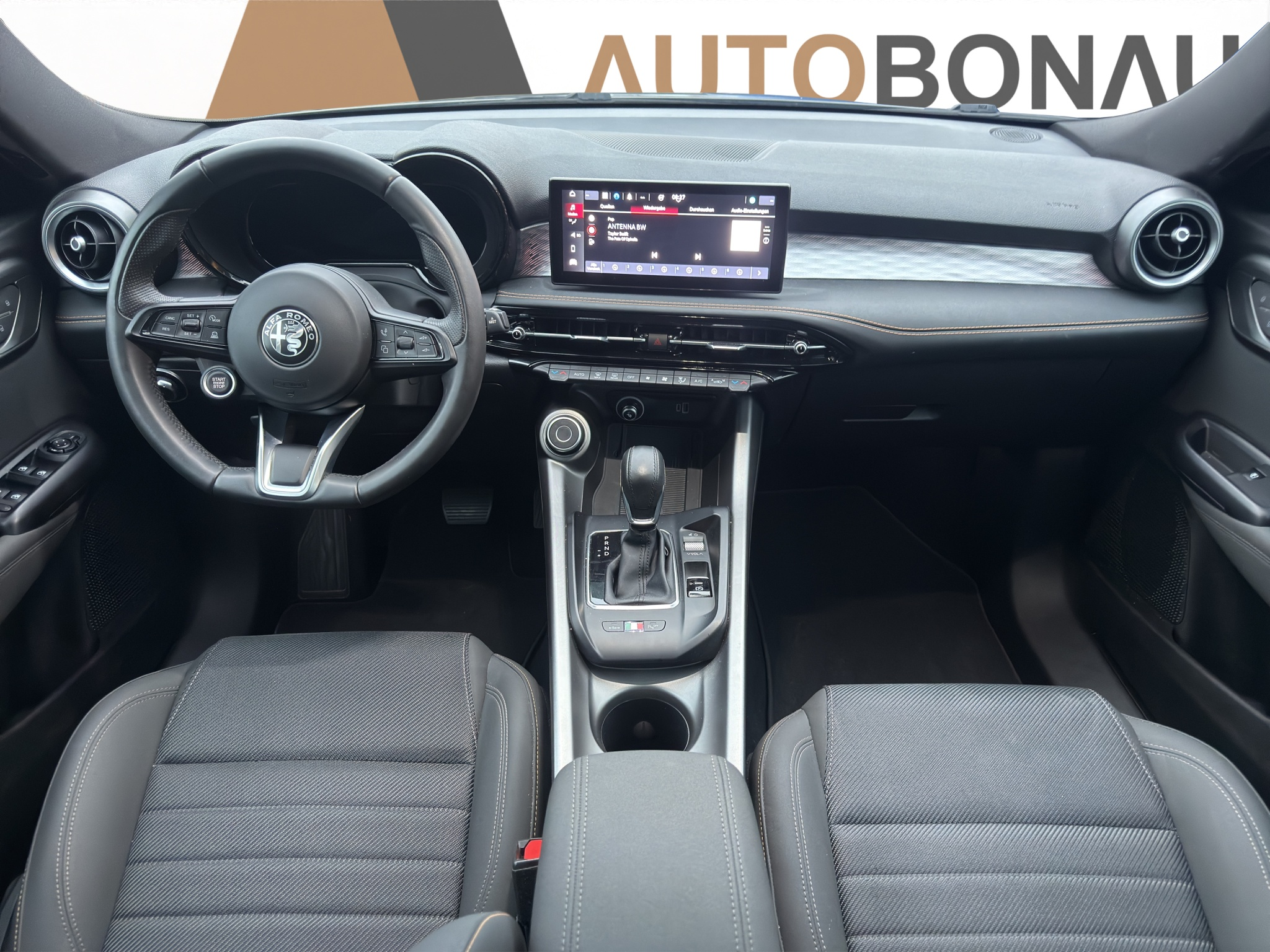 listing desktop thumbnail image 9